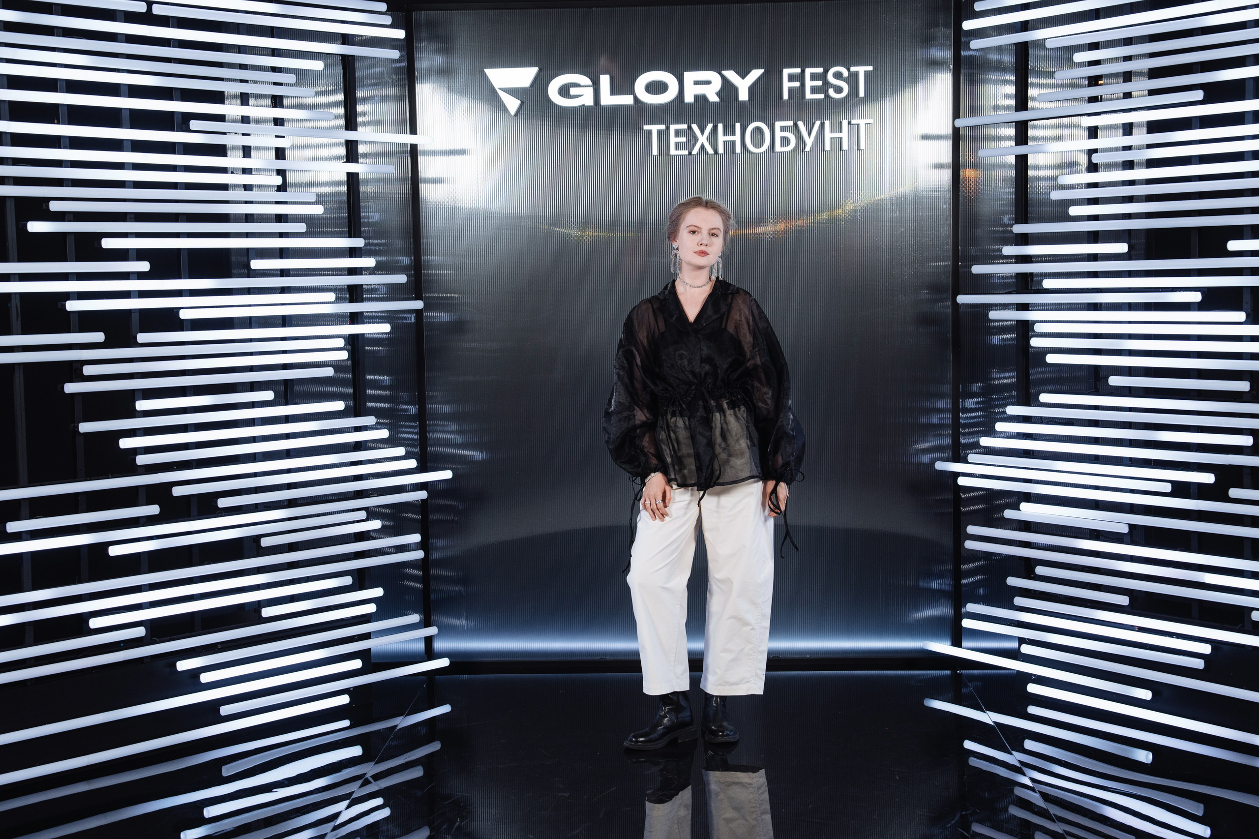 Glory 2025. Рекламный фотограф Москва — рекламная и бренд-съёмка | Polyakov