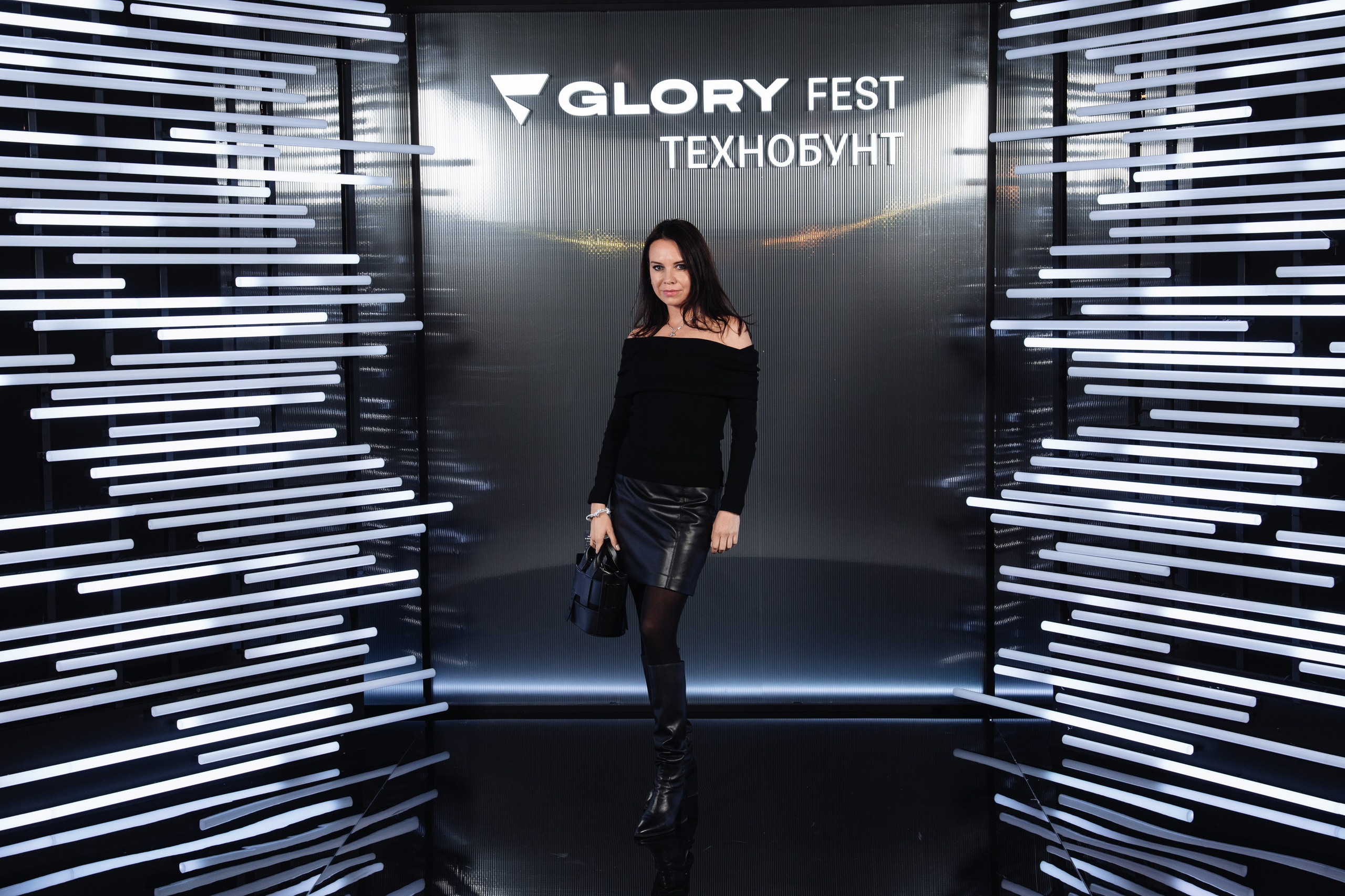 Glory 2025. Рекламный фотограф Москва — рекламная и бренд-съёмка | Polyakov