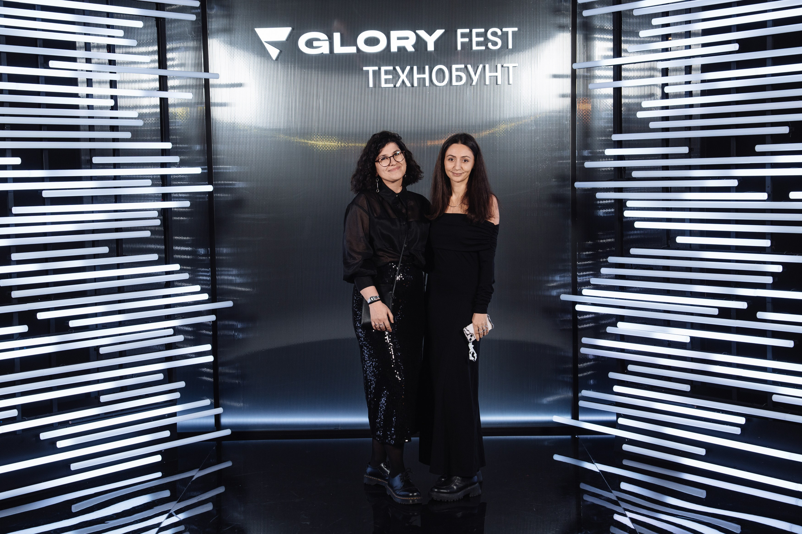 Glory 2025. Рекламный фотограф Москва — рекламная и бренд-съёмка | Polyakov