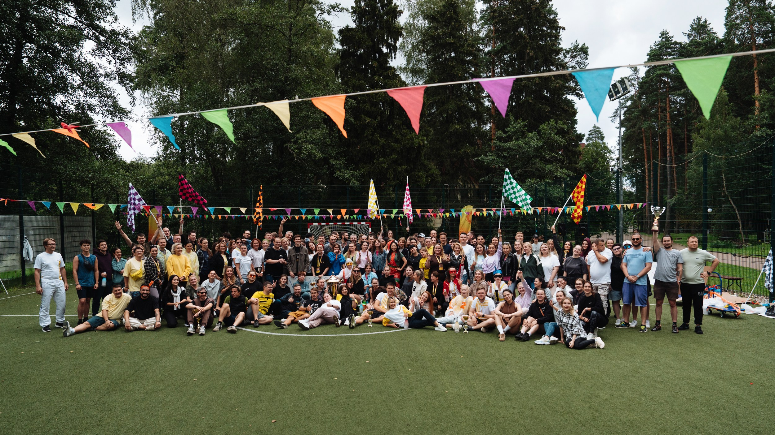 Summer corporate. Рекламный фотограф Москва — рекламная и бренд-съёмка | Polyakov