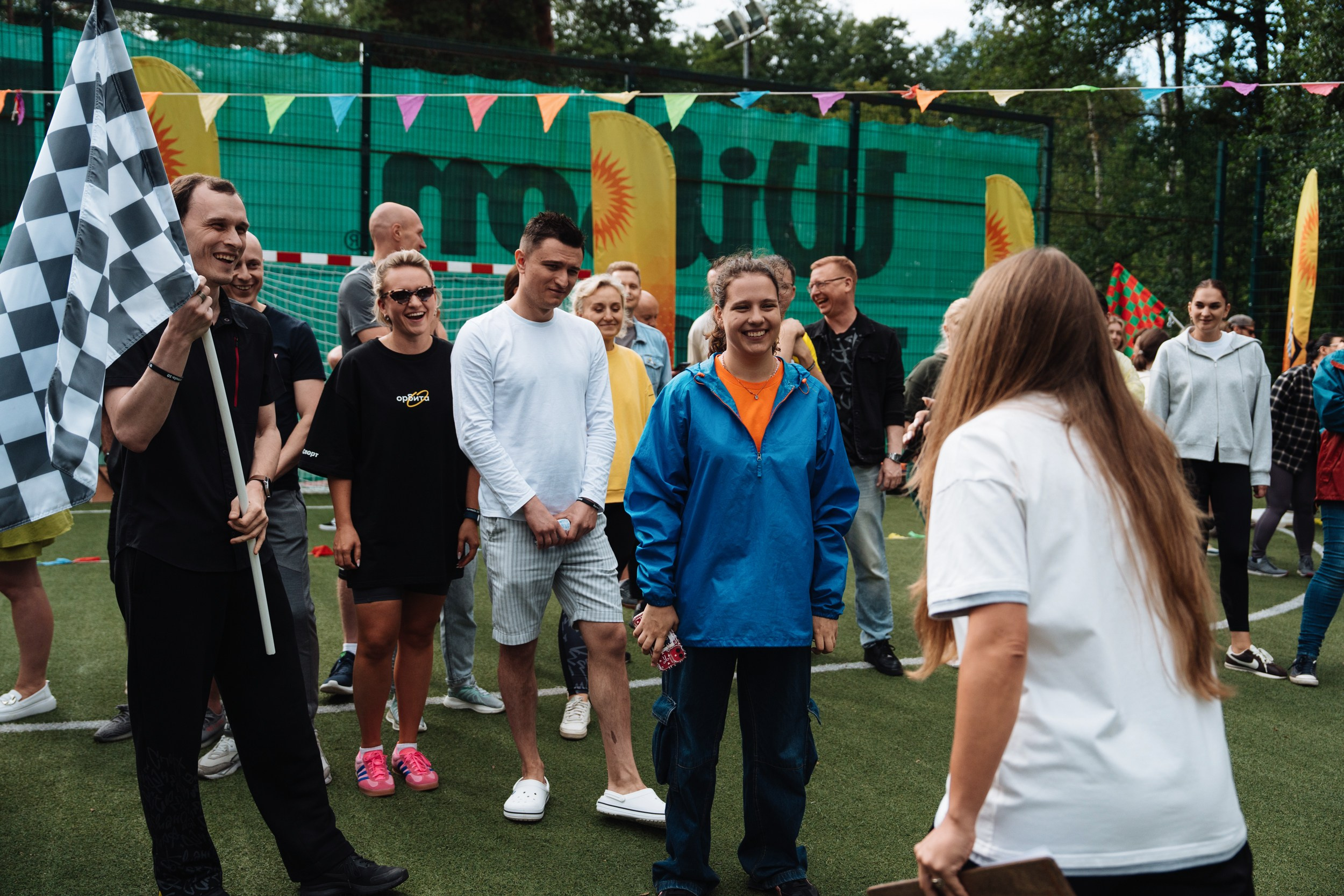 Summer corporate. Рекламный фотограф Москва — рекламная и бренд-съёмка | Polyakov