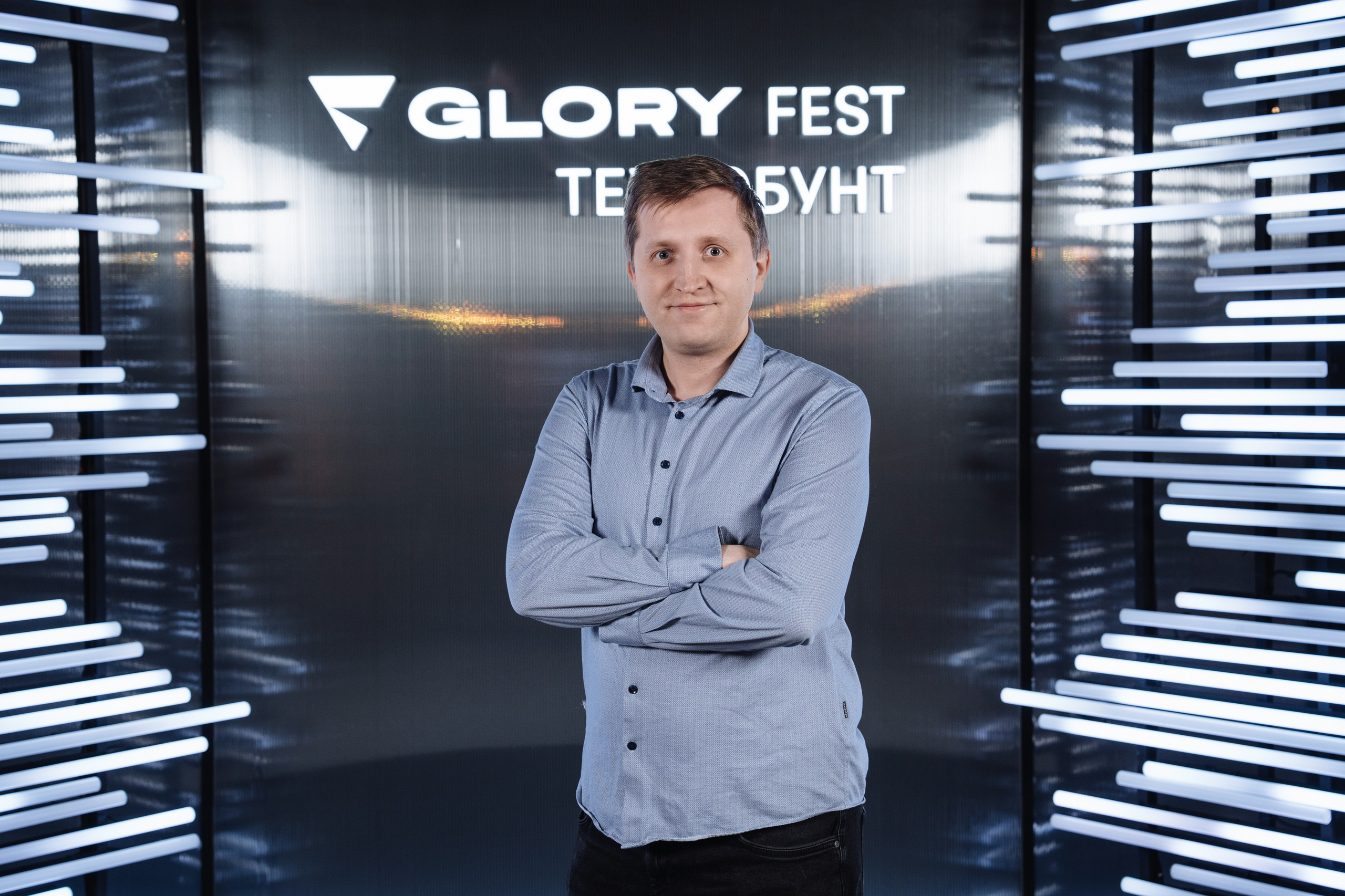 Glory 2025. Рекламный фотограф Москва — рекламная и бренд-съёмка | Polyakov