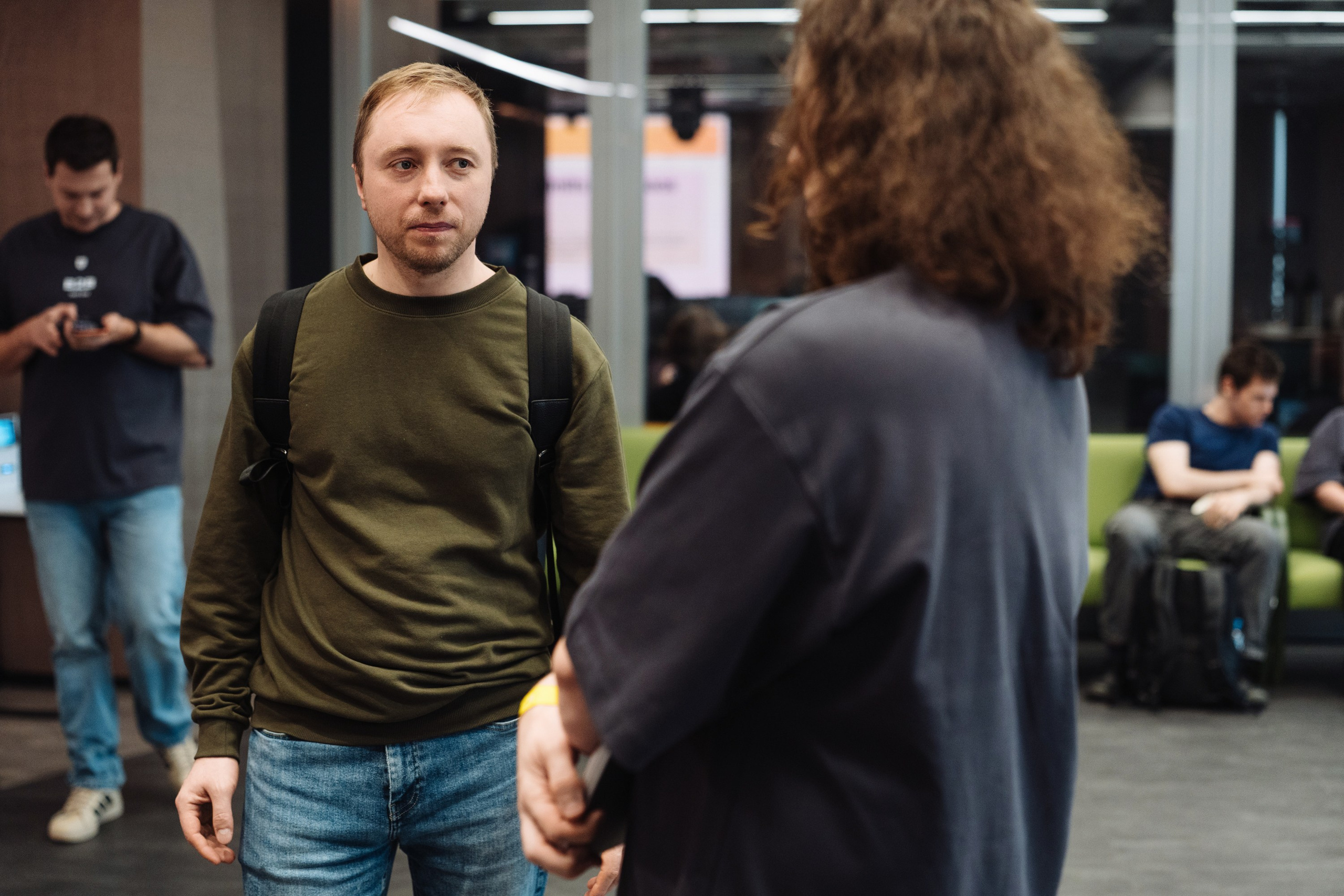 B2B Tech Day. Рекламный фотограф Москва — рекламная и бренд-съёмка | Polyakov