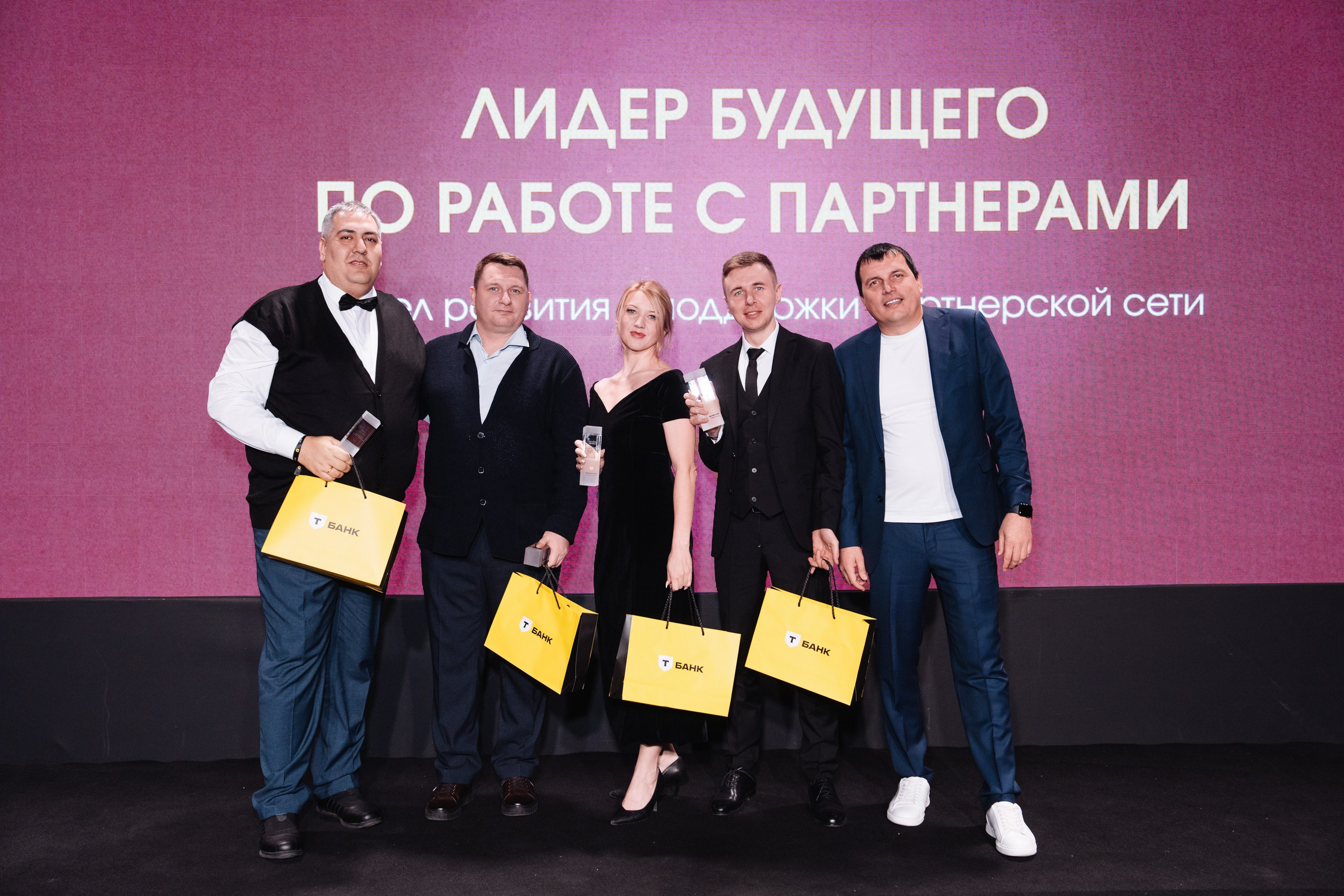 Best Seller. Рекламный фотограф Москва — рекламная и бренд-съёмка | Polyakov