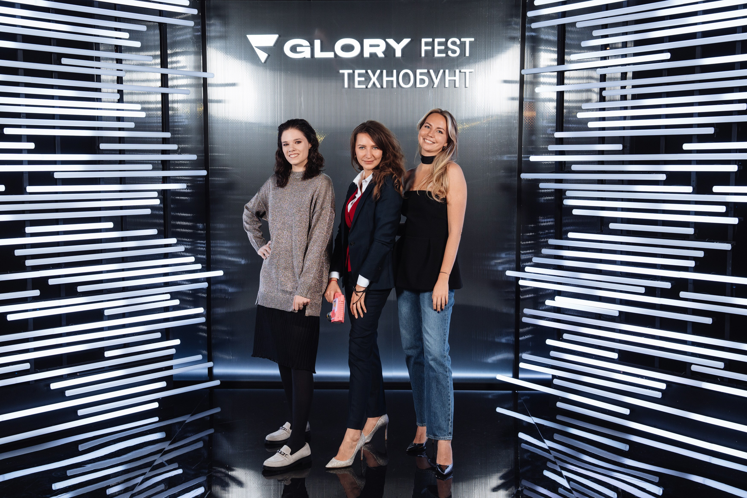 Glory 2025. Рекламный фотограф Москва — рекламная и бренд-съёмка | Polyakov