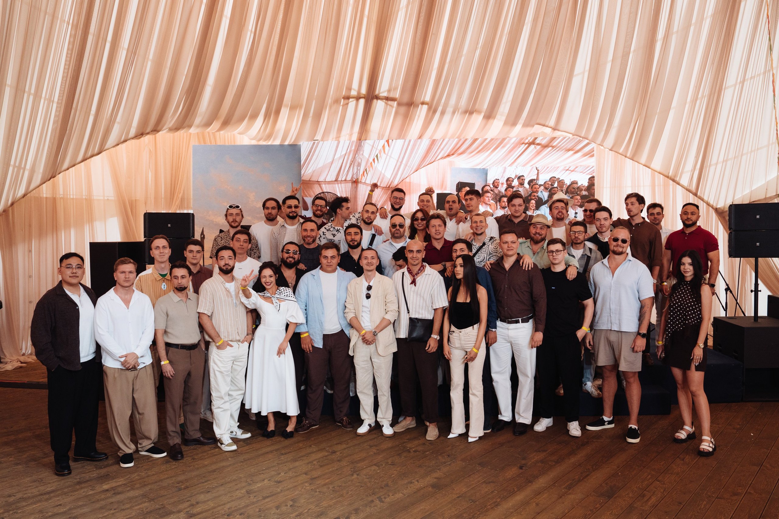 Summer corporate. Рекламный фотограф Москва — рекламная и бренд-съёмка | Polyakov