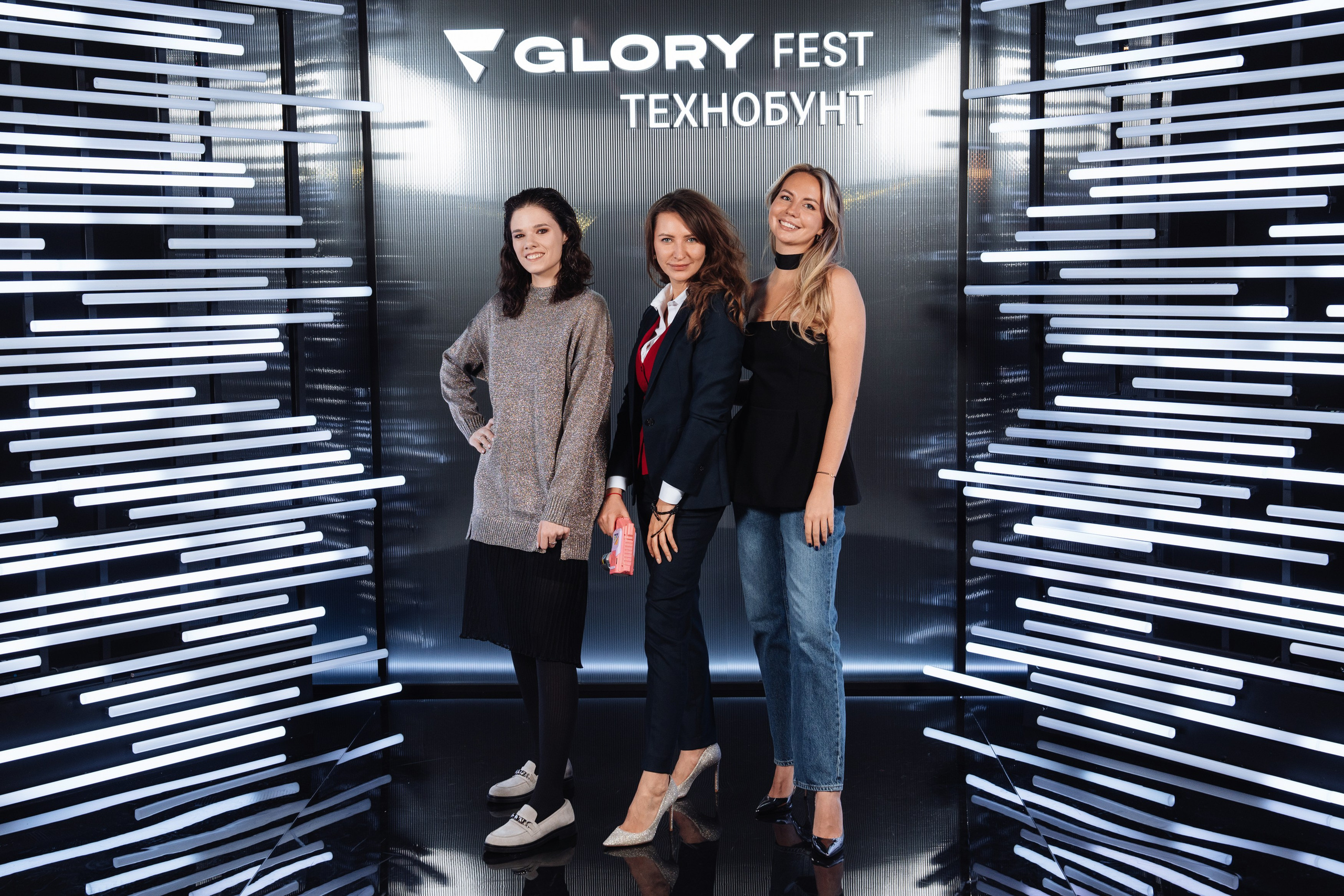 Glory 2025. Рекламный фотограф Москва — рекламная и бренд-съёмка | Polyakov