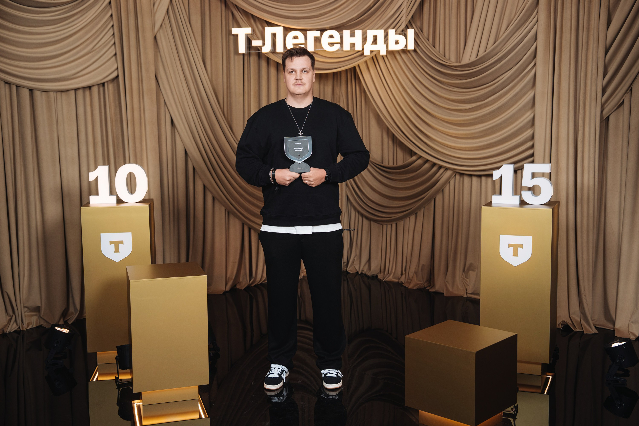 Т-Легенды 2025. Рекламный фотограф Москва — рекламная и бренд-съёмка | Polyakov