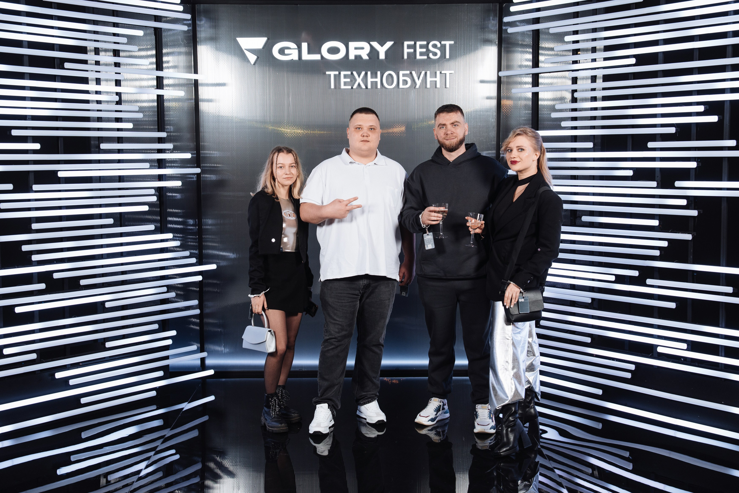 Glory 2025. Рекламный фотограф Москва — рекламная и бренд-съёмка | Polyakov