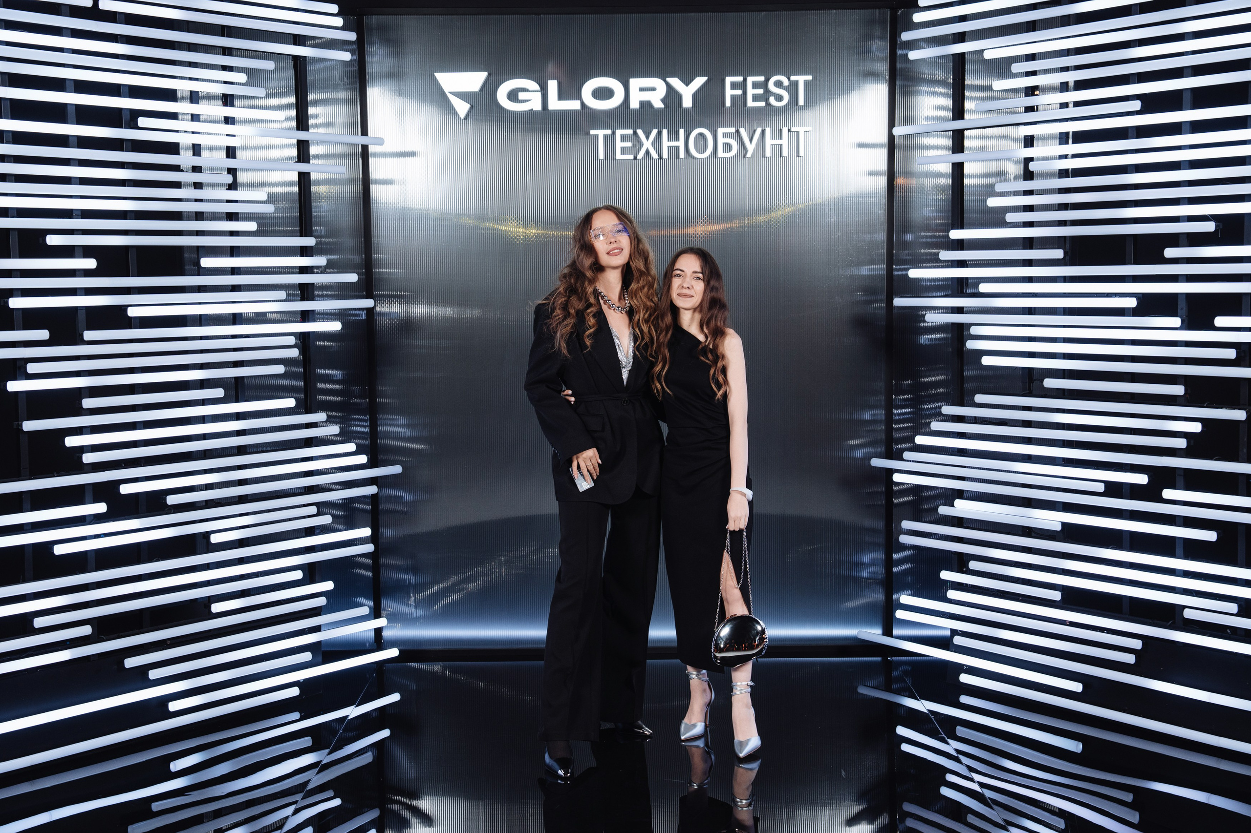 Glory 2025. Рекламный фотограф Москва — рекламная и бренд-съёмка | Polyakov
