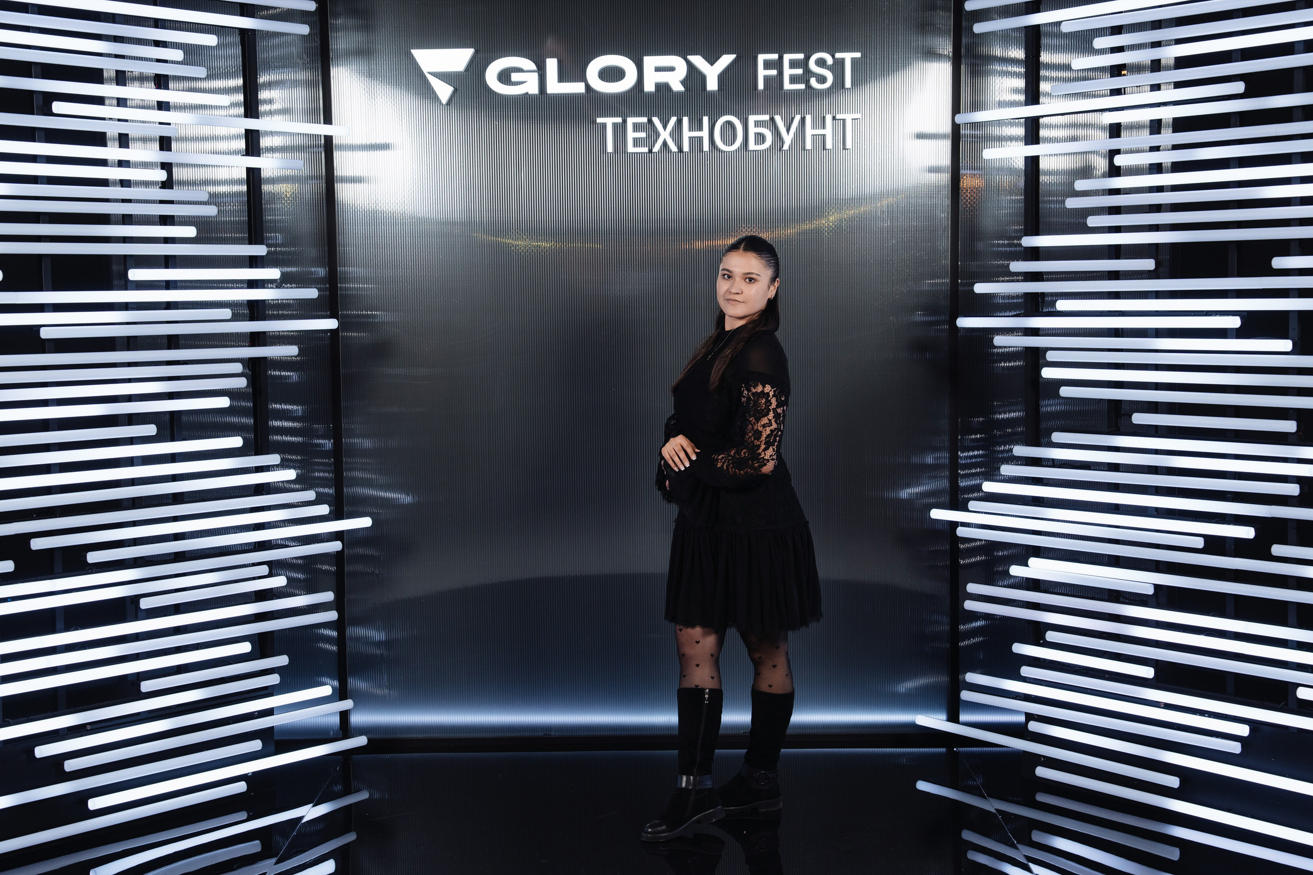 Glory 2025. Рекламный фотограф Москва — рекламная и бренд-съёмка | Polyakov