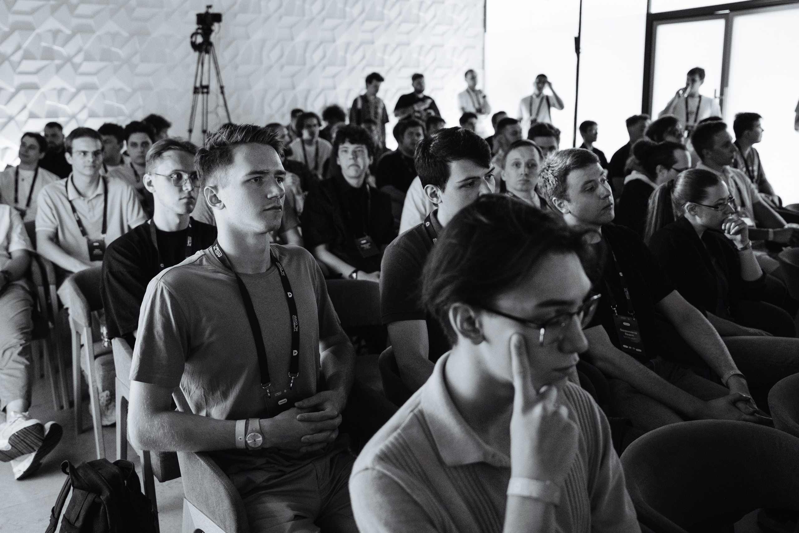 Turbo ML conf 2025. Рекламный фотограф Москва — рекламная и бренд-съёмка | Polyakov