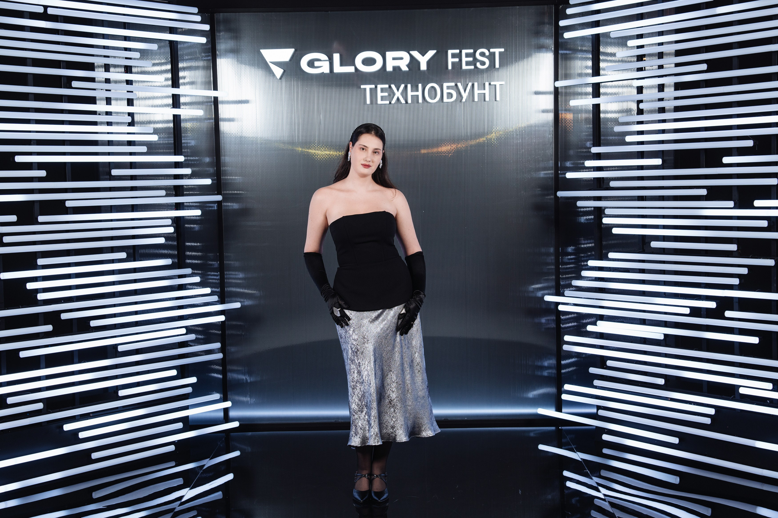 Glory 2025. Рекламный фотограф Москва — рекламная и бренд-съёмка | Polyakov