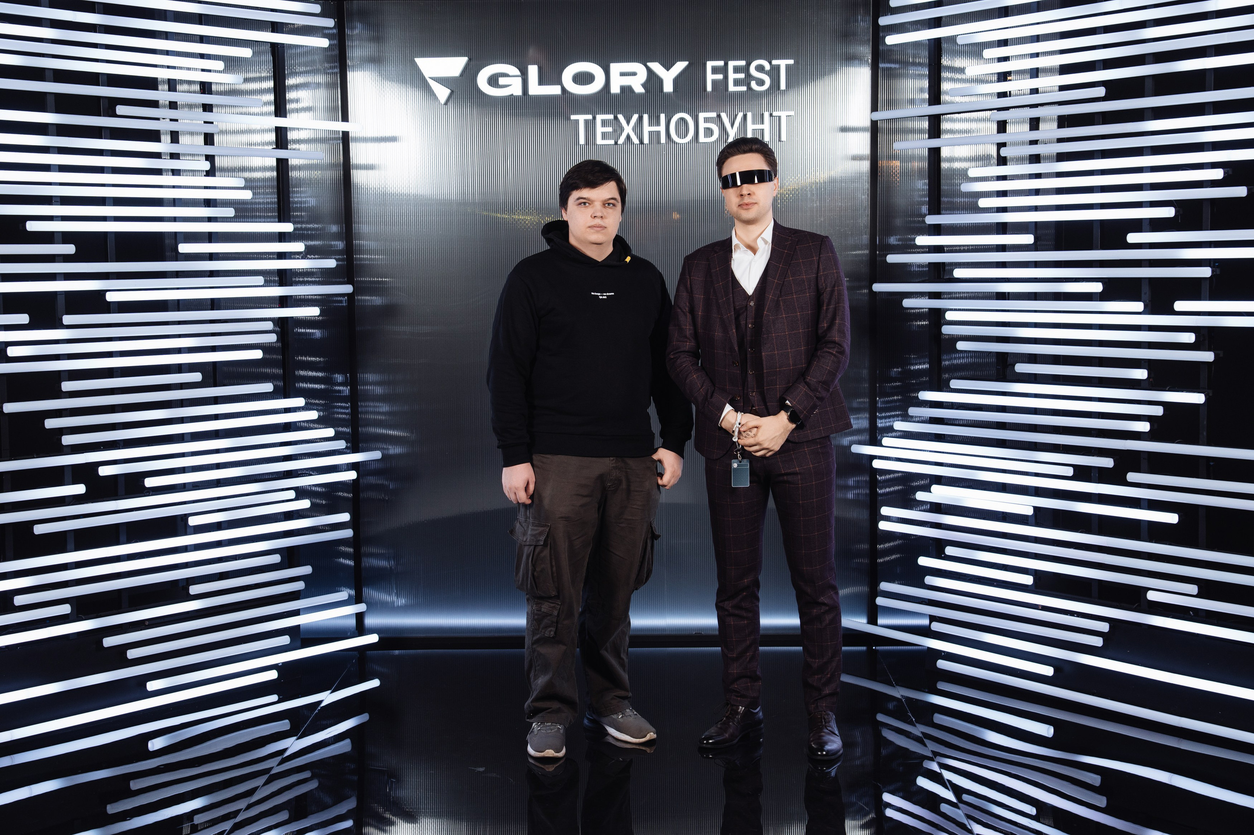 Glory 2025. Рекламный фотограф Москва — рекламная и бренд-съёмка | Polyakov