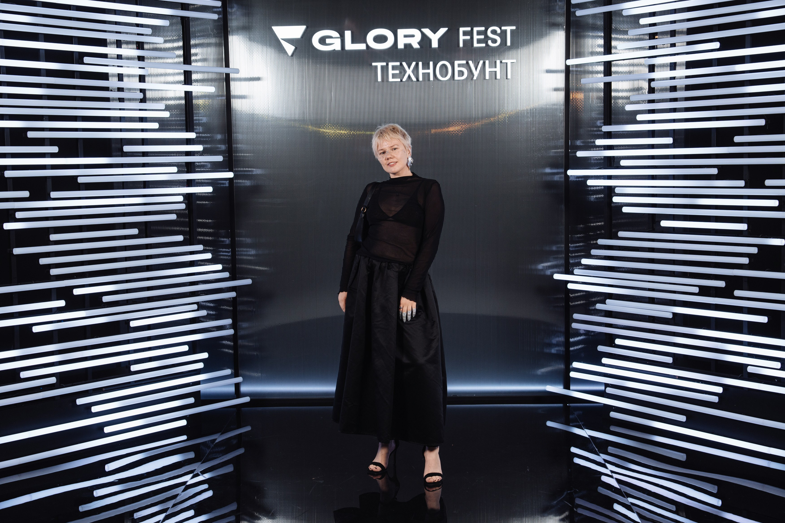 Glory 2025. Рекламный фотограф Москва — рекламная и бренд-съёмка | Polyakov