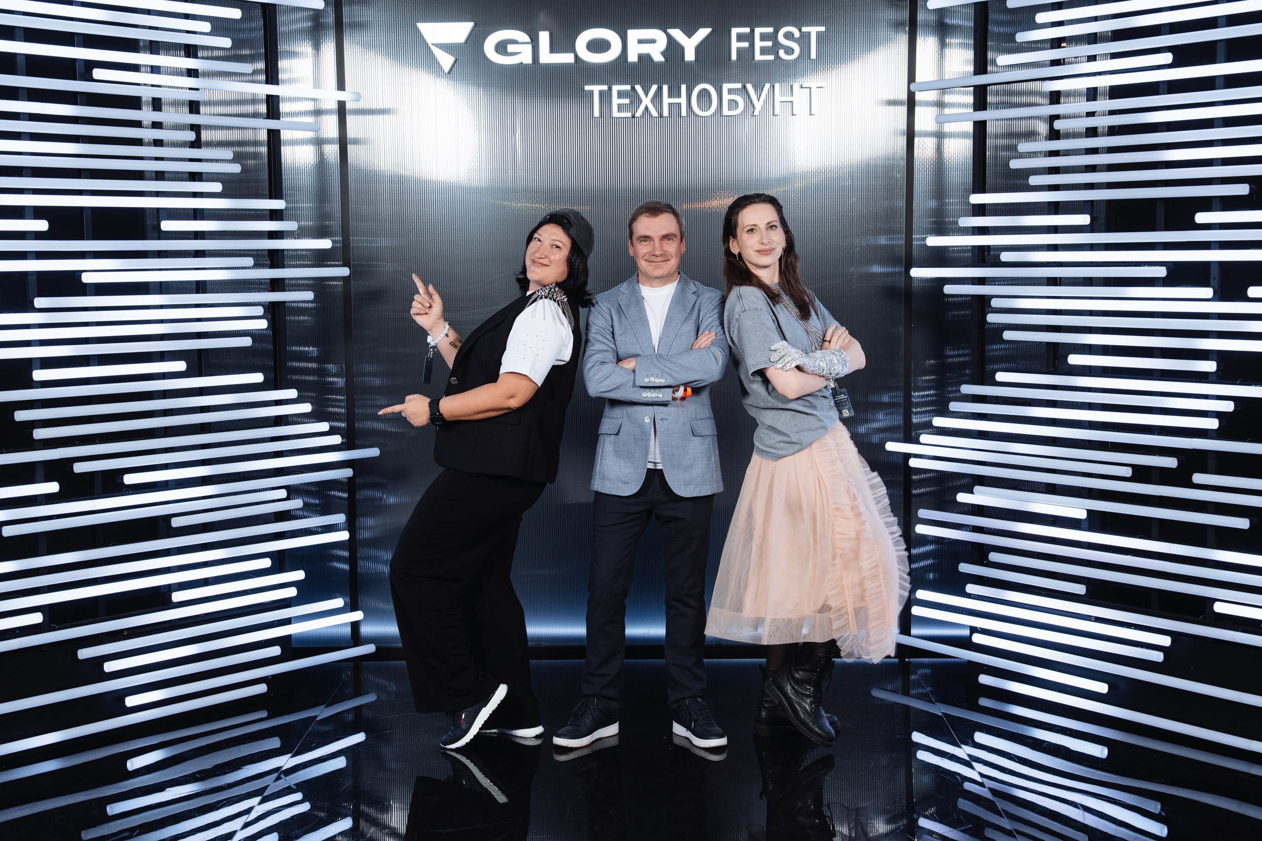 Glory 2025. Рекламный фотограф Москва — рекламная и бренд-съёмка | Polyakov