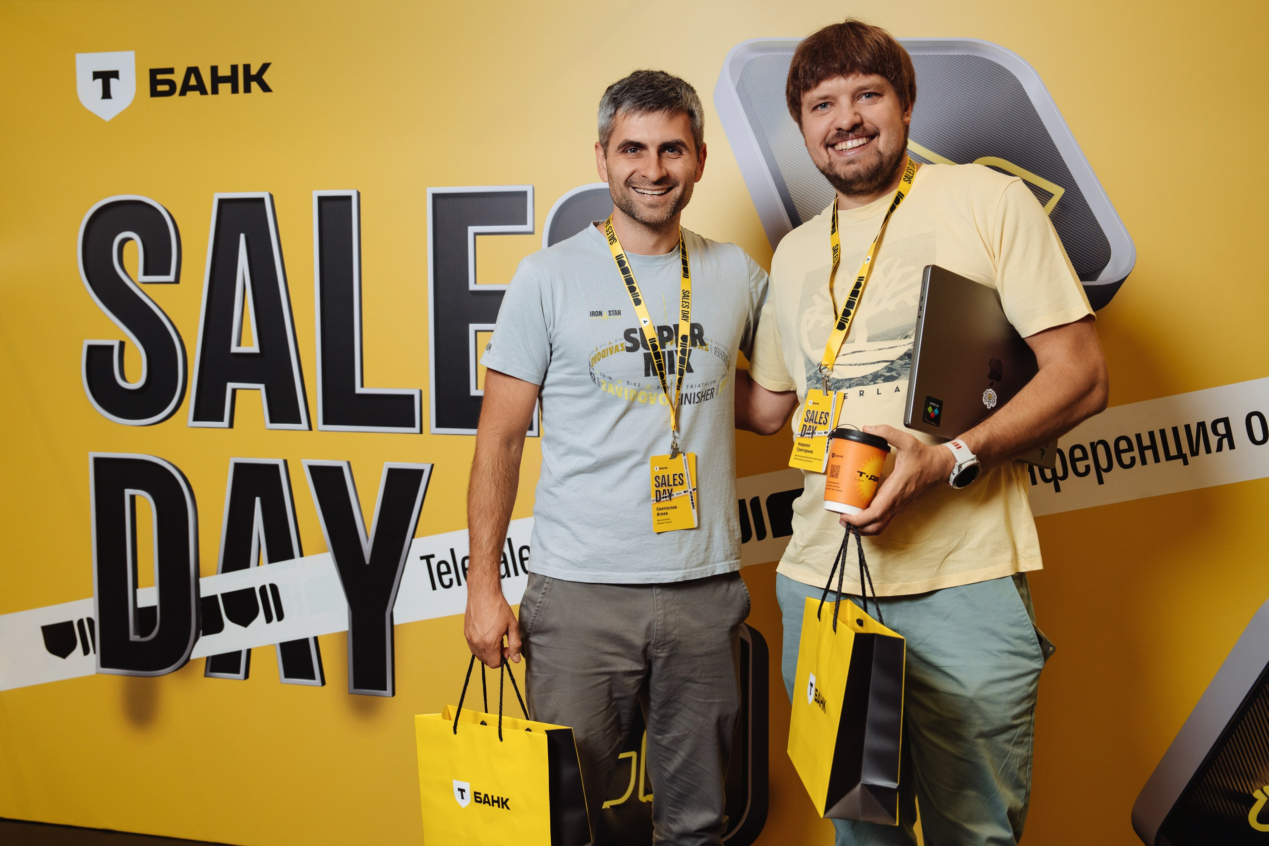 Sales day 2025. Рекламный фотограф Москва — рекламная и бренд-съёмка | Polyakov