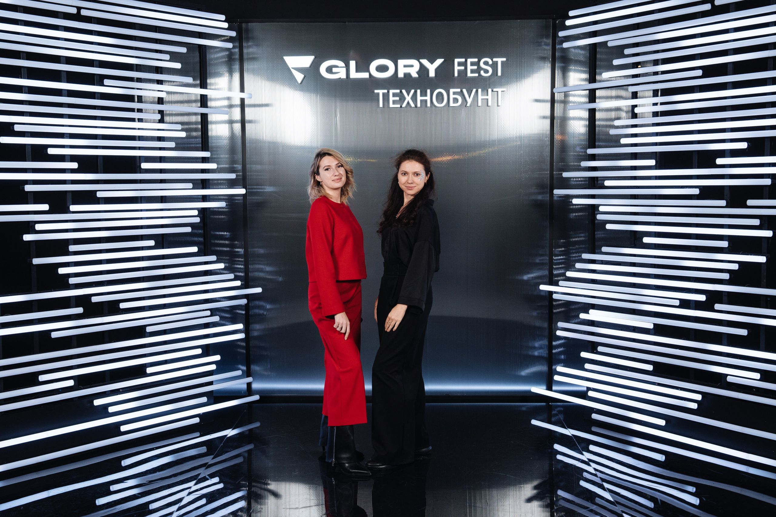 Glory 2025. Рекламный фотограф Москва — рекламная и бренд-съёмка | Polyakov