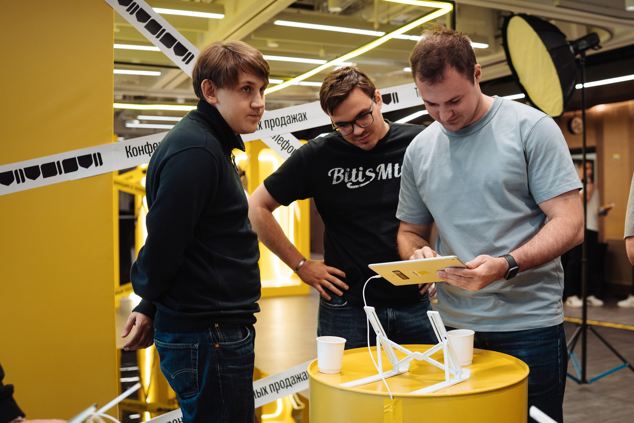 Sales day 2025. Рекламный фотограф Москва — рекламная и бренд-съёмка | Polyakov