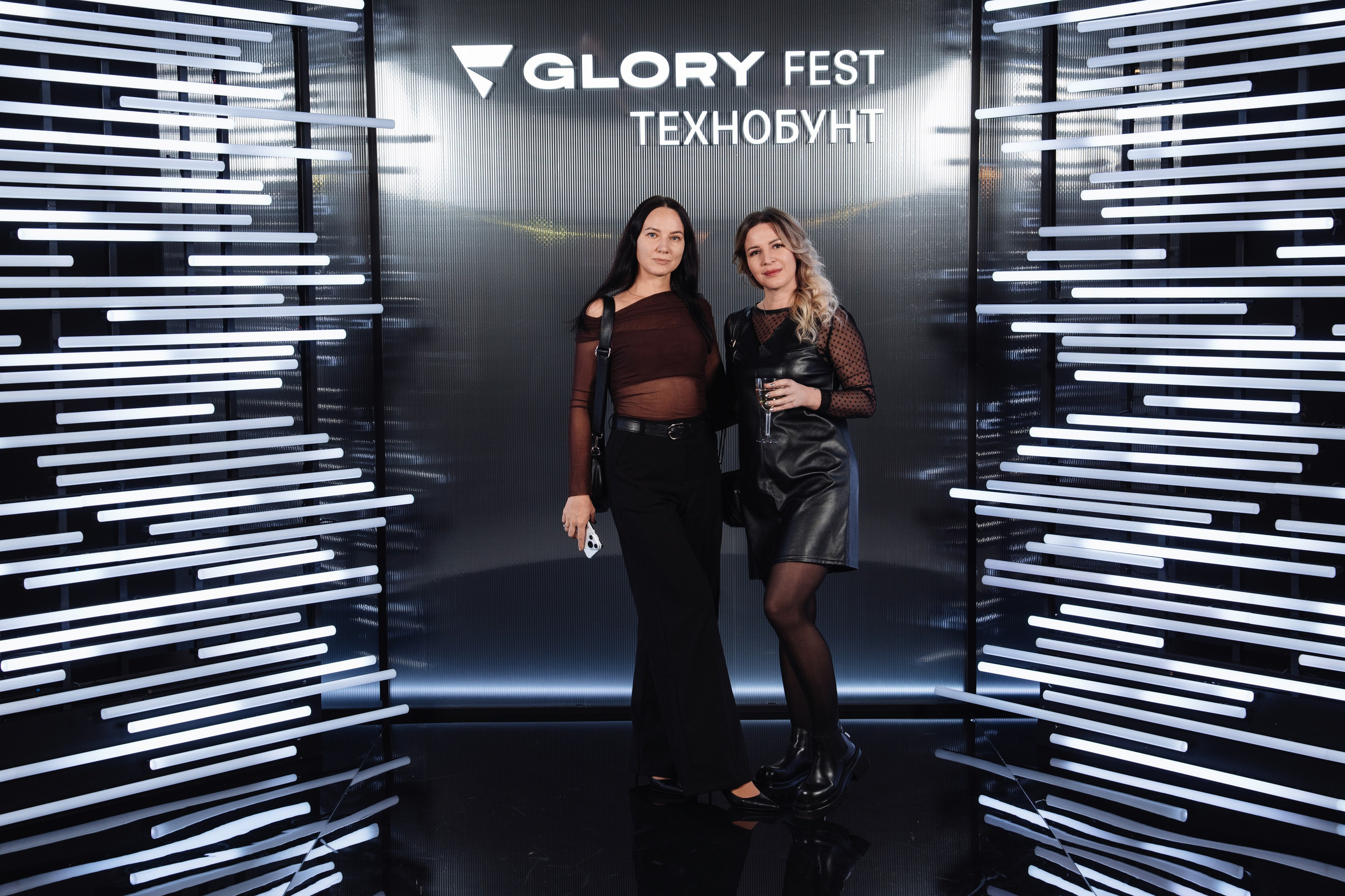 Glory 2025. Рекламный фотограф Москва — рекламная и бренд-съёмка | Polyakov