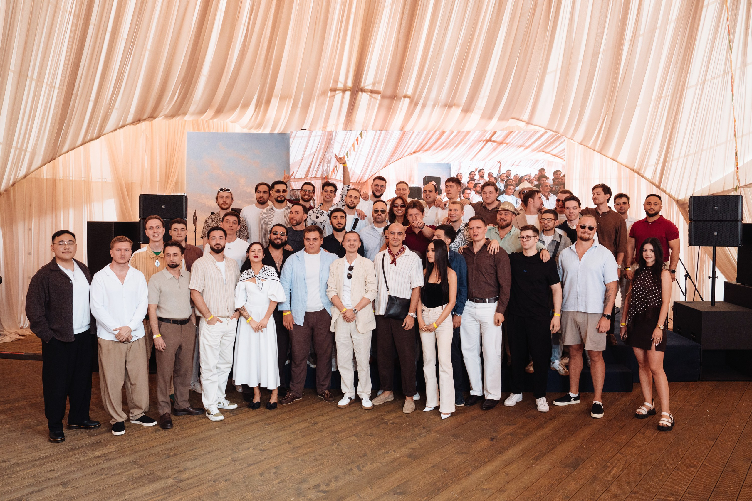 Summer corporate. Рекламный фотограф Москва — рекламная и бренд-съёмка | Polyakov