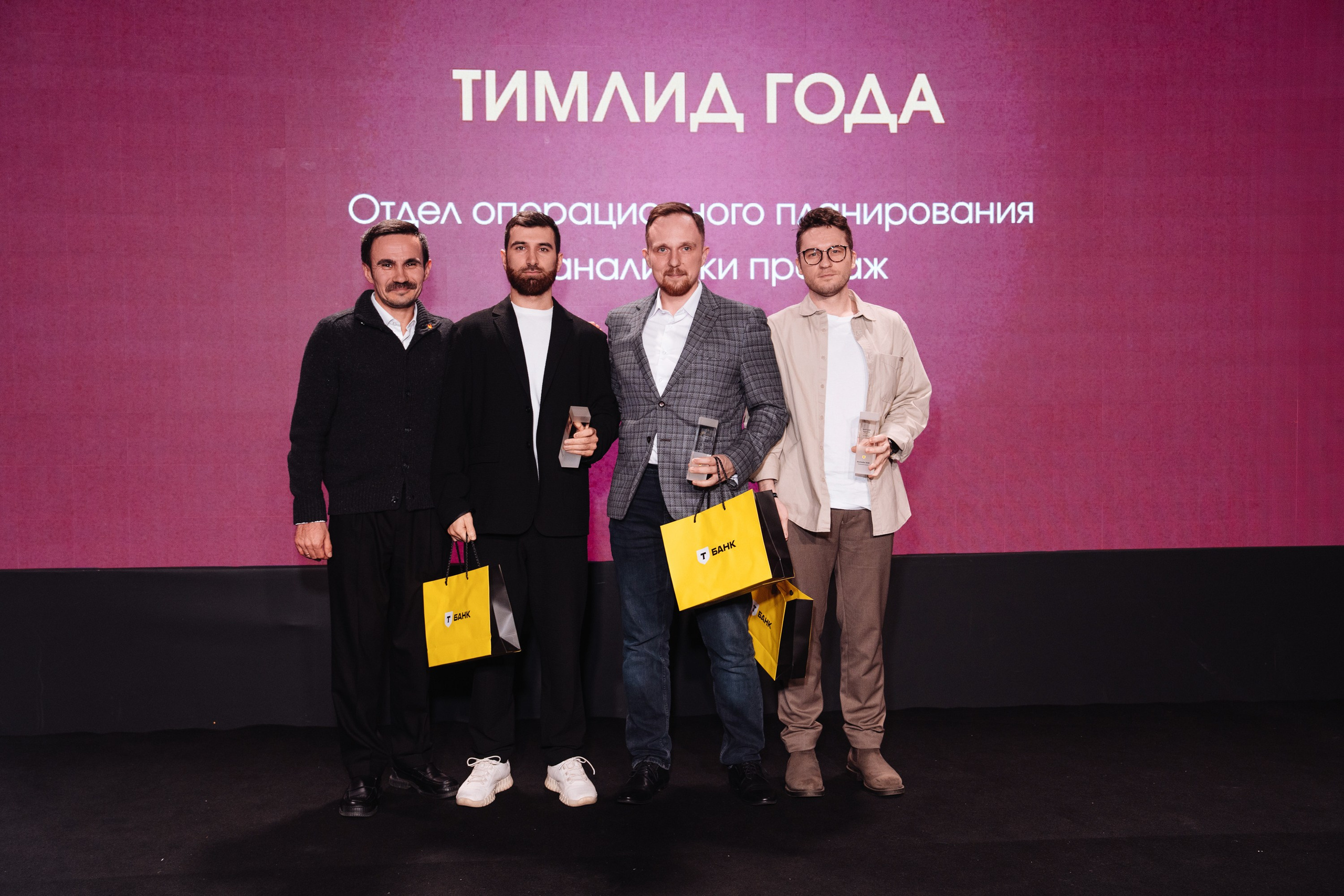 Best Seller. Рекламный фотограф Москва — рекламная и бренд-съёмка | Polyakov