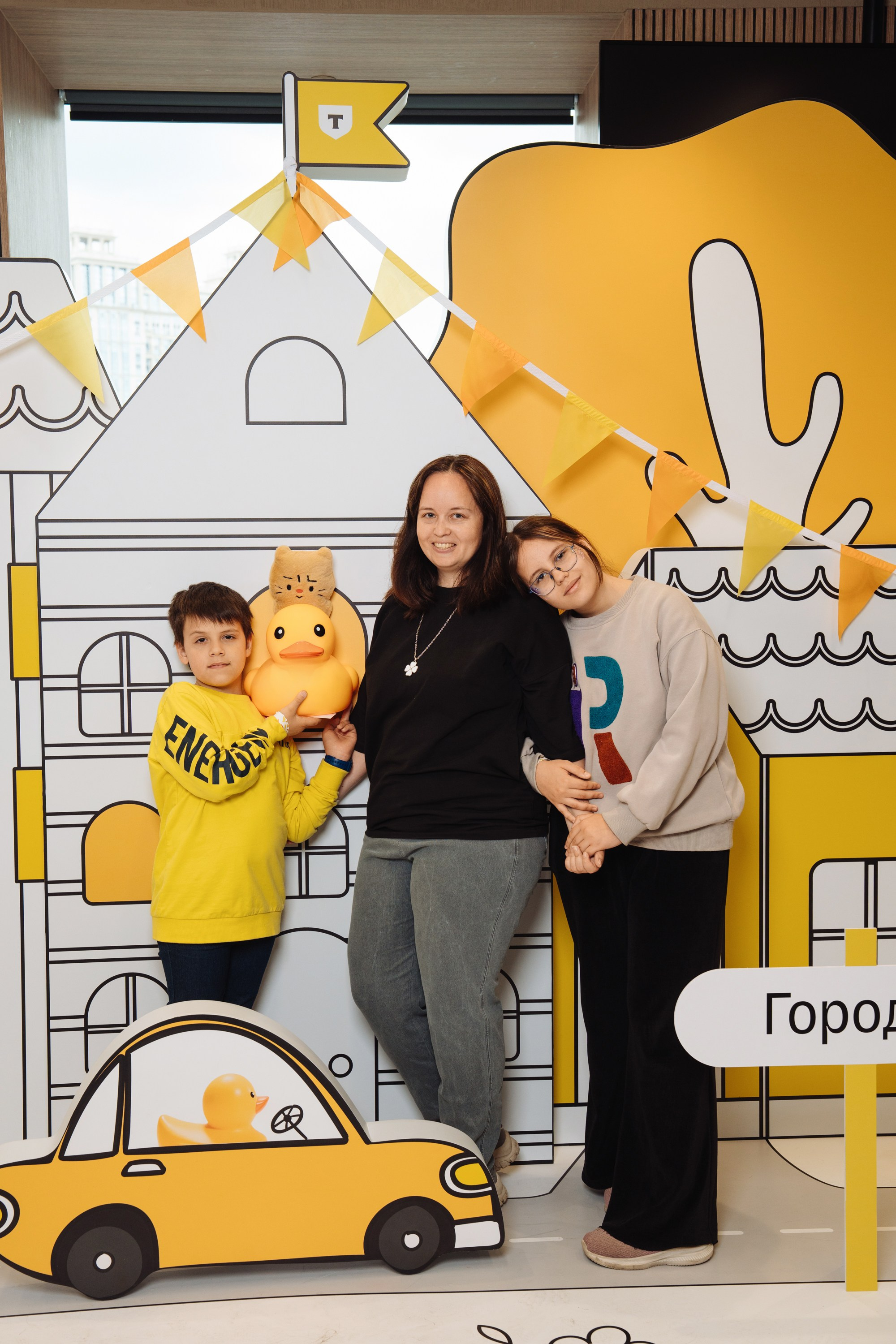 Kids Day 2026. Рекламный фотограф Москва — рекламная и бренд-съёмка | Polyakov