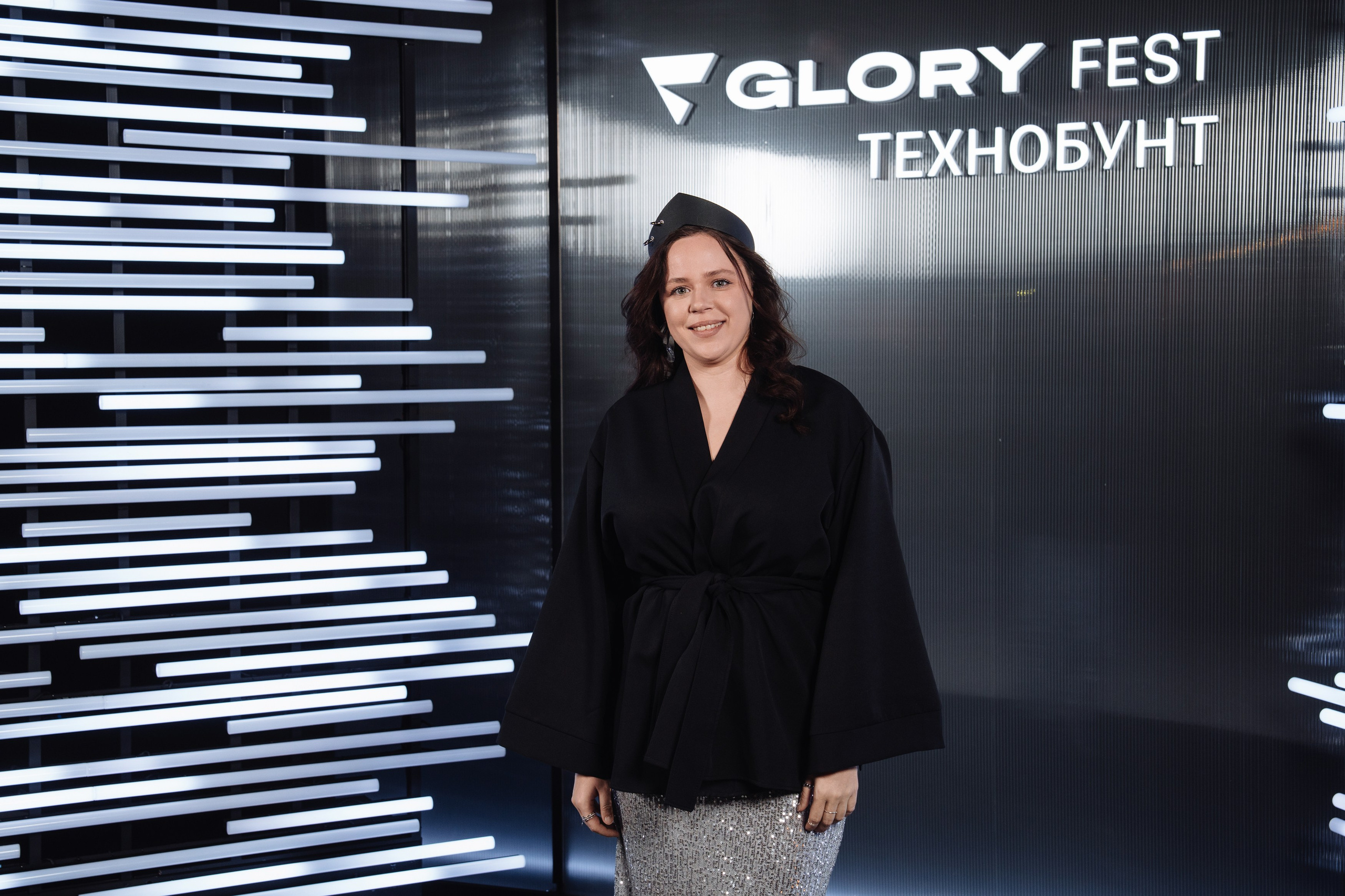 Glory 2025. Рекламный фотограф Москва — рекламная и бренд-съёмка | Polyakov