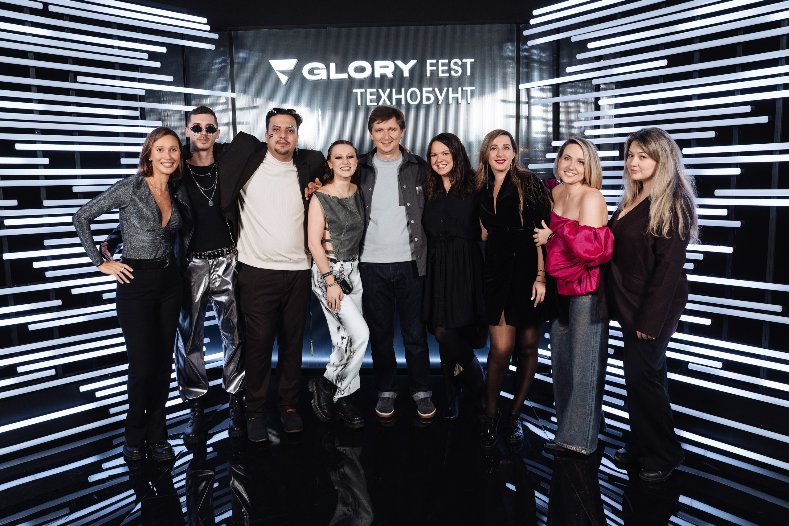 Glory 2025. Рекламный фотограф Москва — рекламная и бренд-съёмка | Polyakov