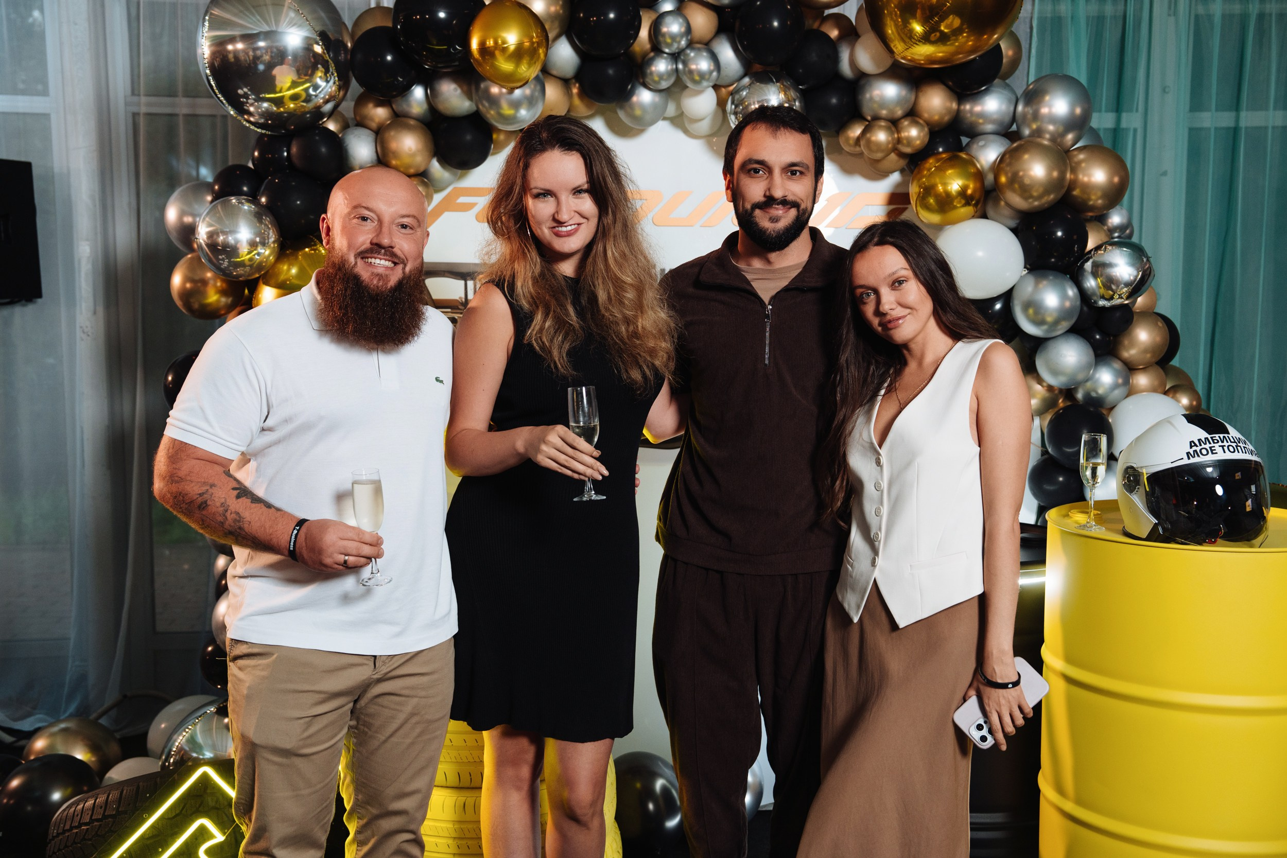 Summer corporate. Рекламный фотограф Москва — рекламная и бренд-съёмка | Polyakov