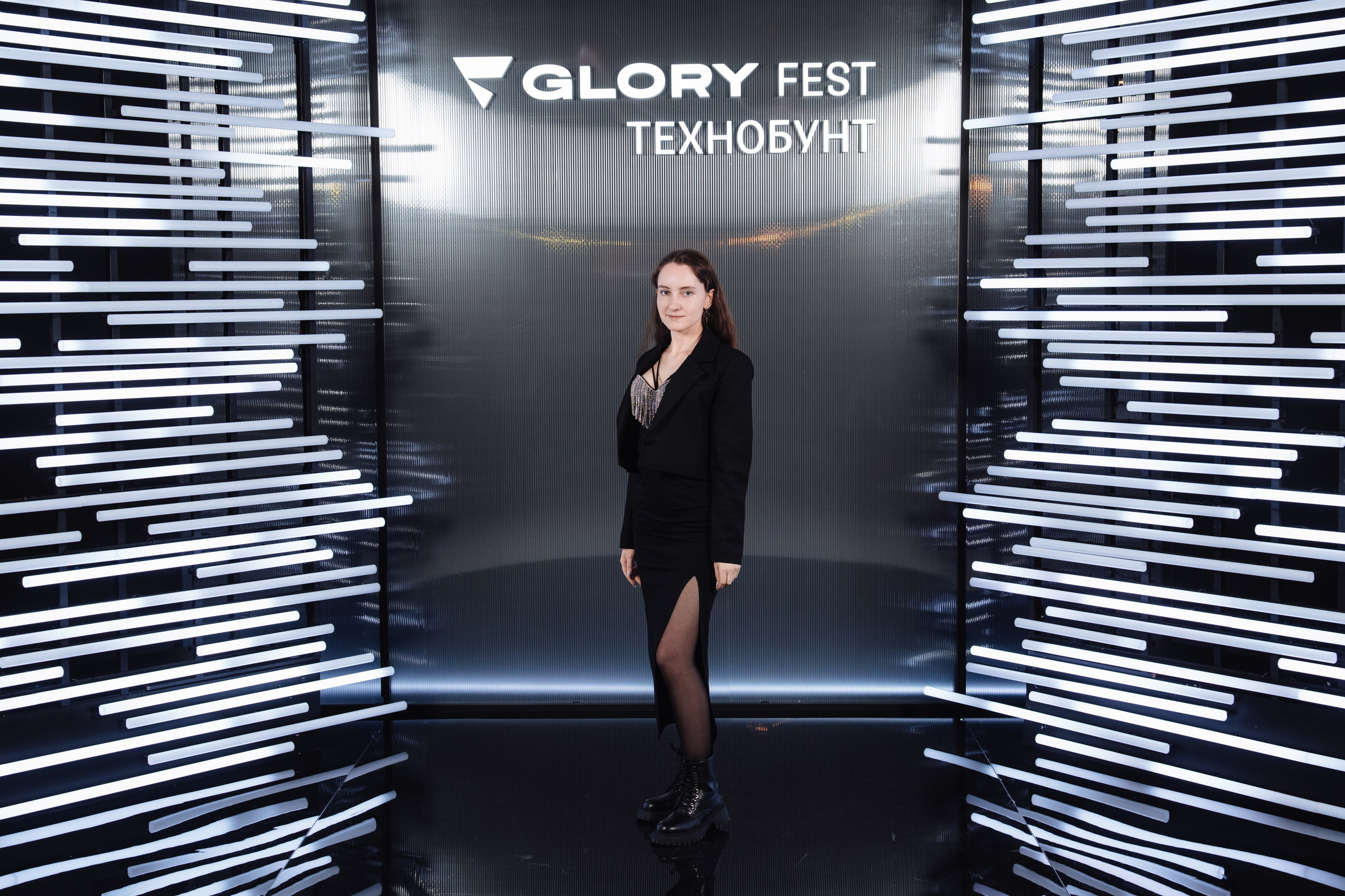 Glory 2025. Рекламный фотограф Москва — рекламная и бренд-съёмка | Polyakov