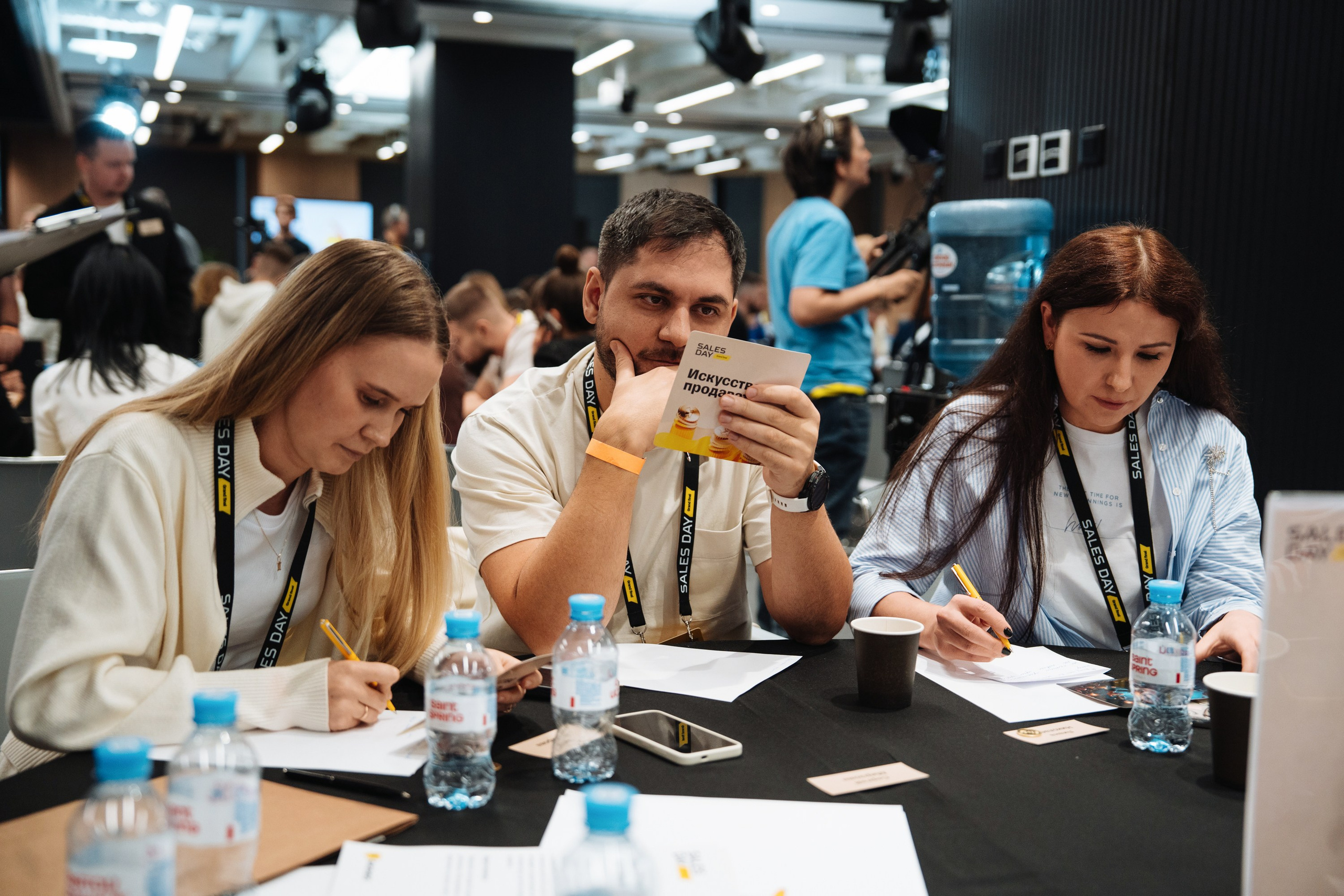 Sales day grand final. Рекламный фотограф Москва — рекламная и бренд-съёмка | Polyakov