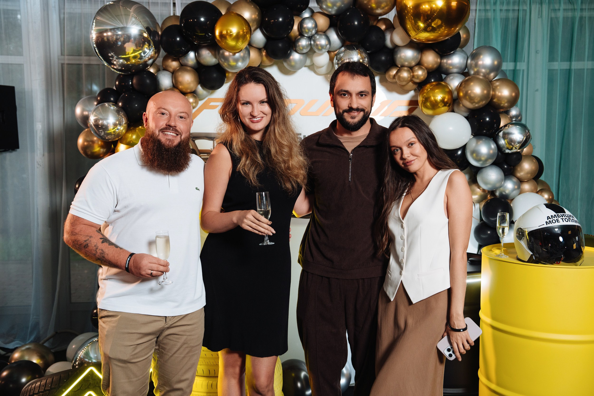 Summer corporate. Рекламный фотограф Москва — рекламная и бренд-съёмка | Polyakov