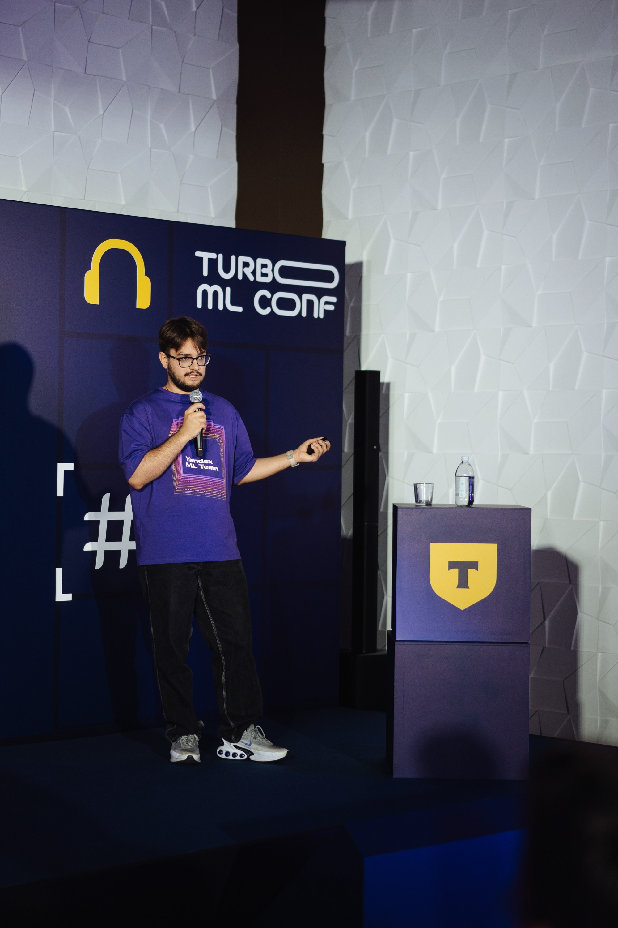 Turbo ML conf 2025. Рекламный фотограф Москва — рекламная и бренд-съёмка | Polyakov