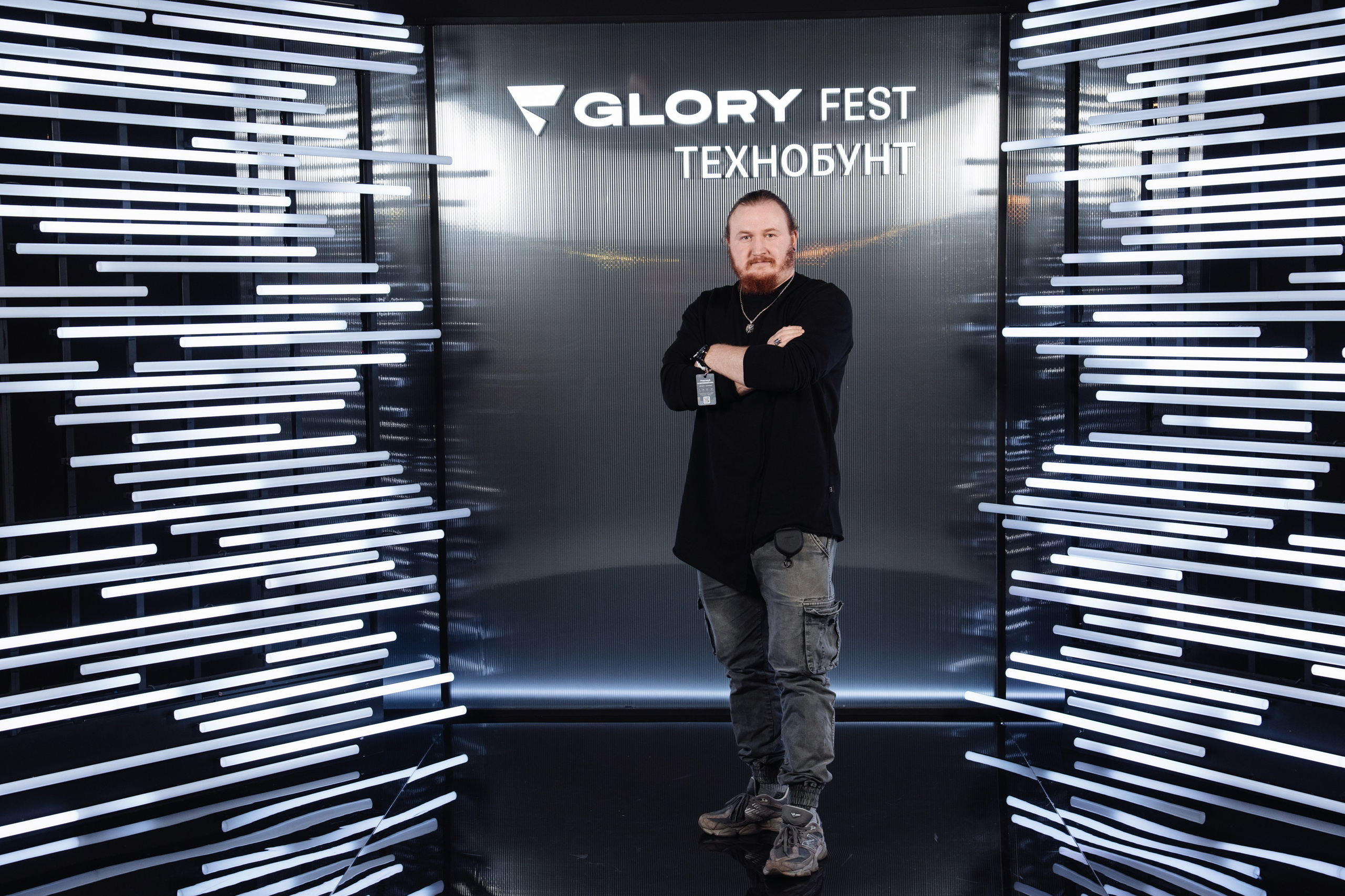 Glory 2025. Рекламный фотограф Москва — рекламная и бренд-съёмка | Polyakov
