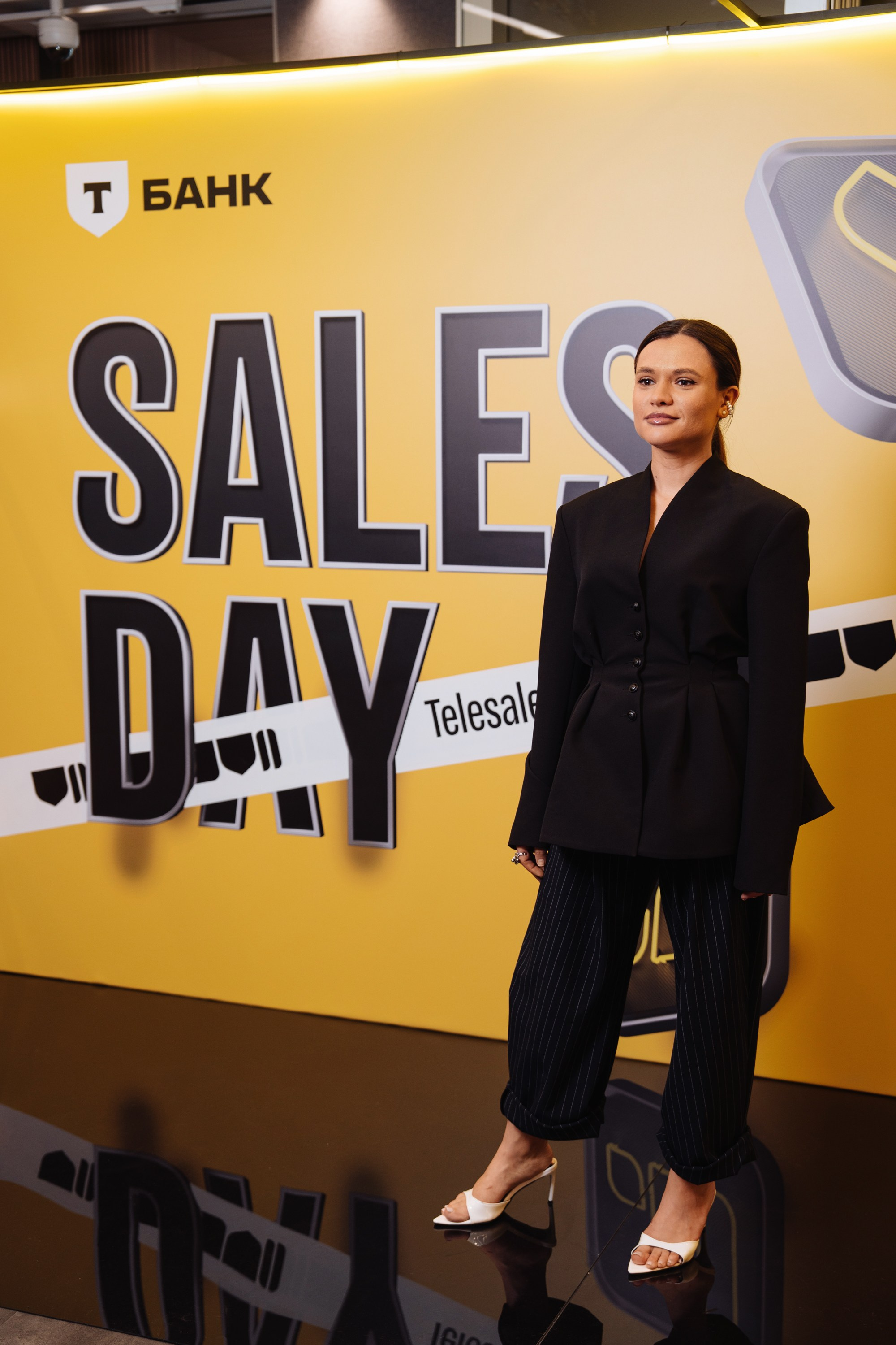 Sales day 2025. Рекламный фотограф Москва — рекламная и бренд-съёмка | Polyakov