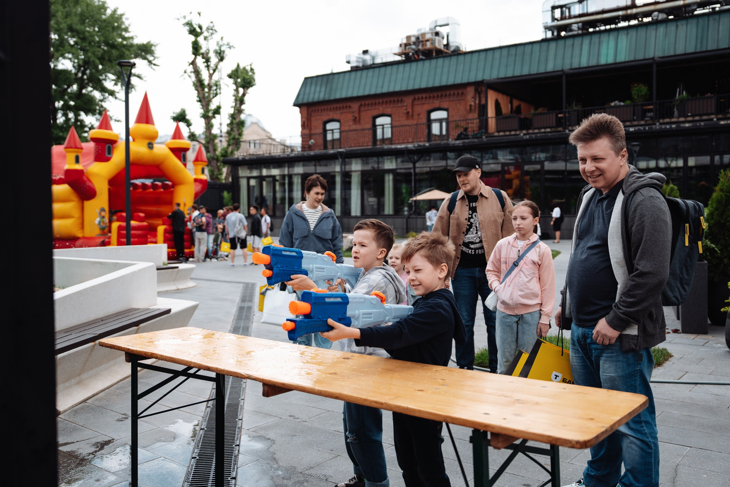 Kids day 2025. Рекламный фотограф Москва — рекламная и бренд-съёмка | Polyakov