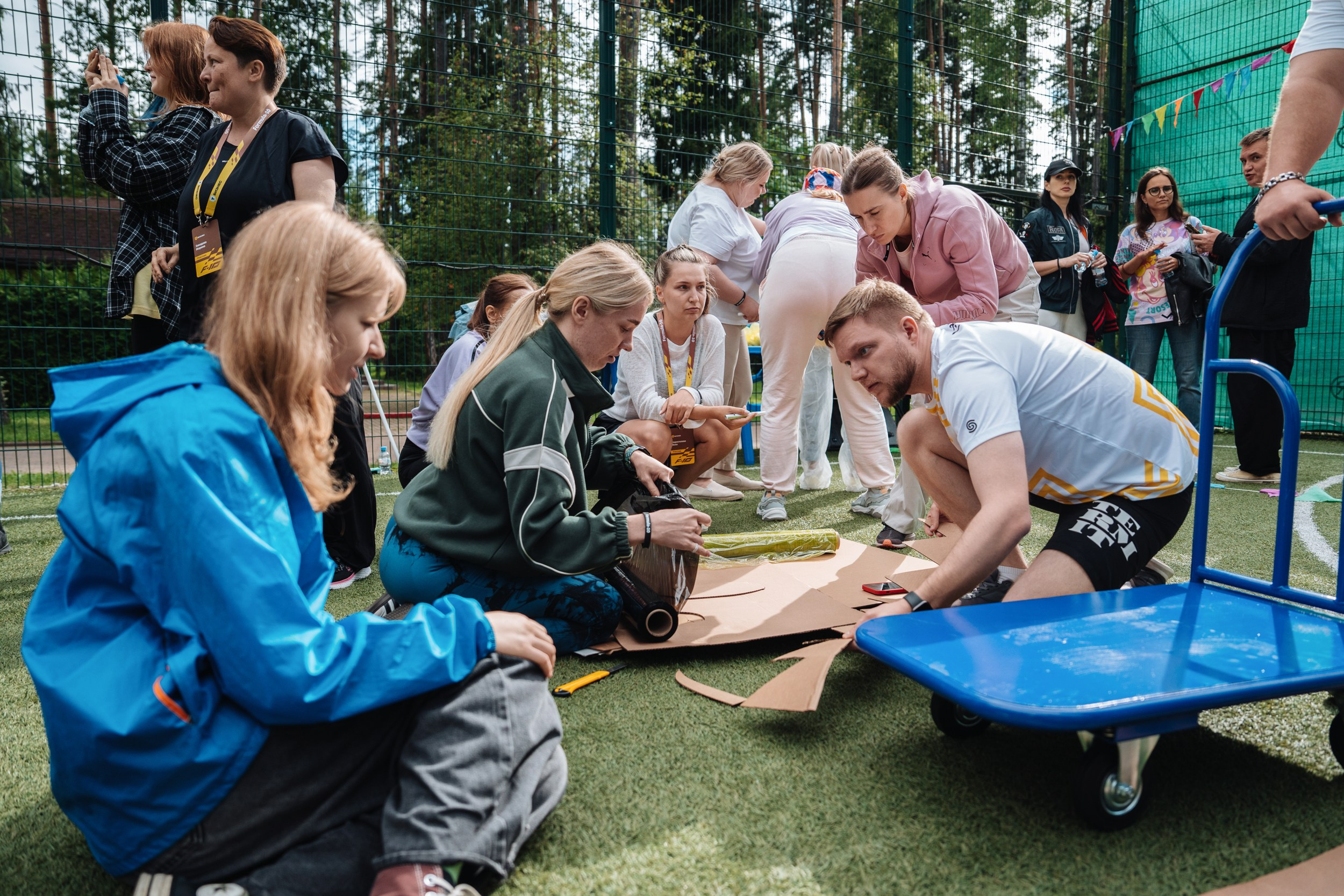 Summer corporate. Рекламный фотограф Москва — рекламная и бренд-съёмка | Polyakov