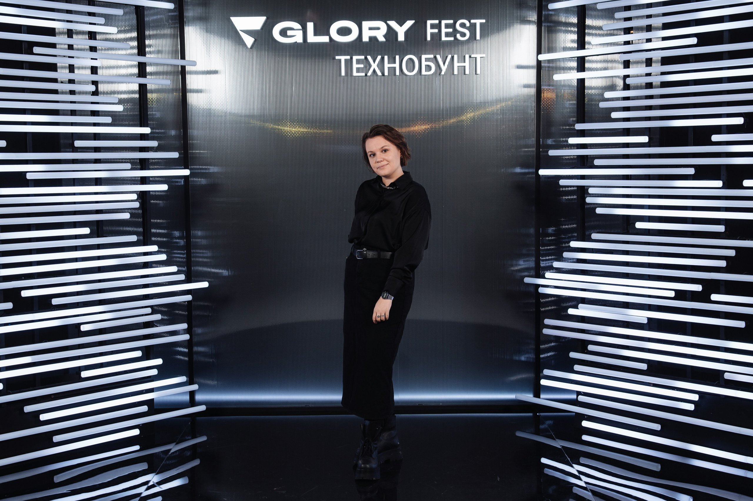 Glory 2025. Рекламный фотограф Москва — рекламная и бренд-съёмка | Polyakov