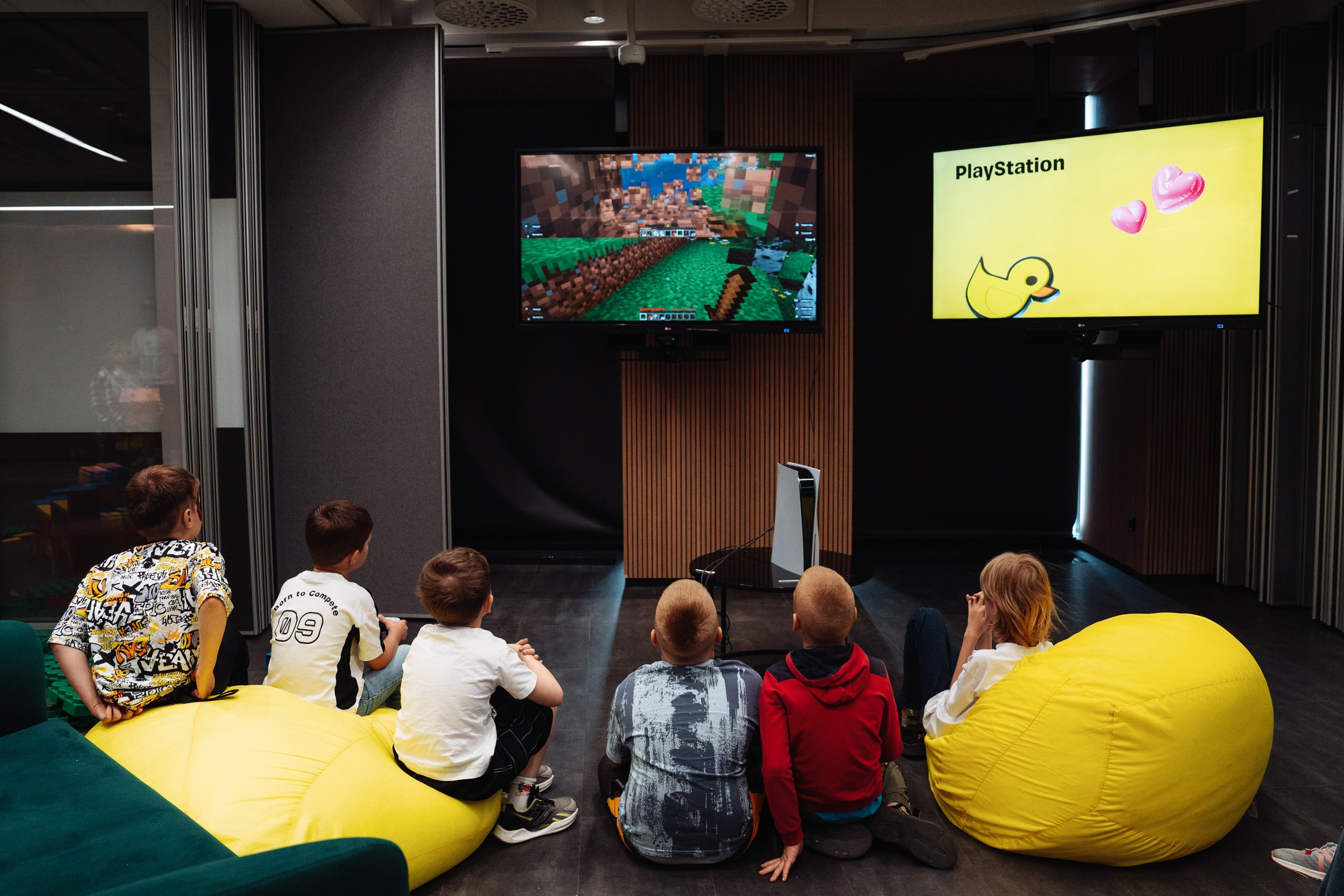 Kids day 2025. Рекламный фотограф Москва — рекламная и бренд-съёмка | Polyakov