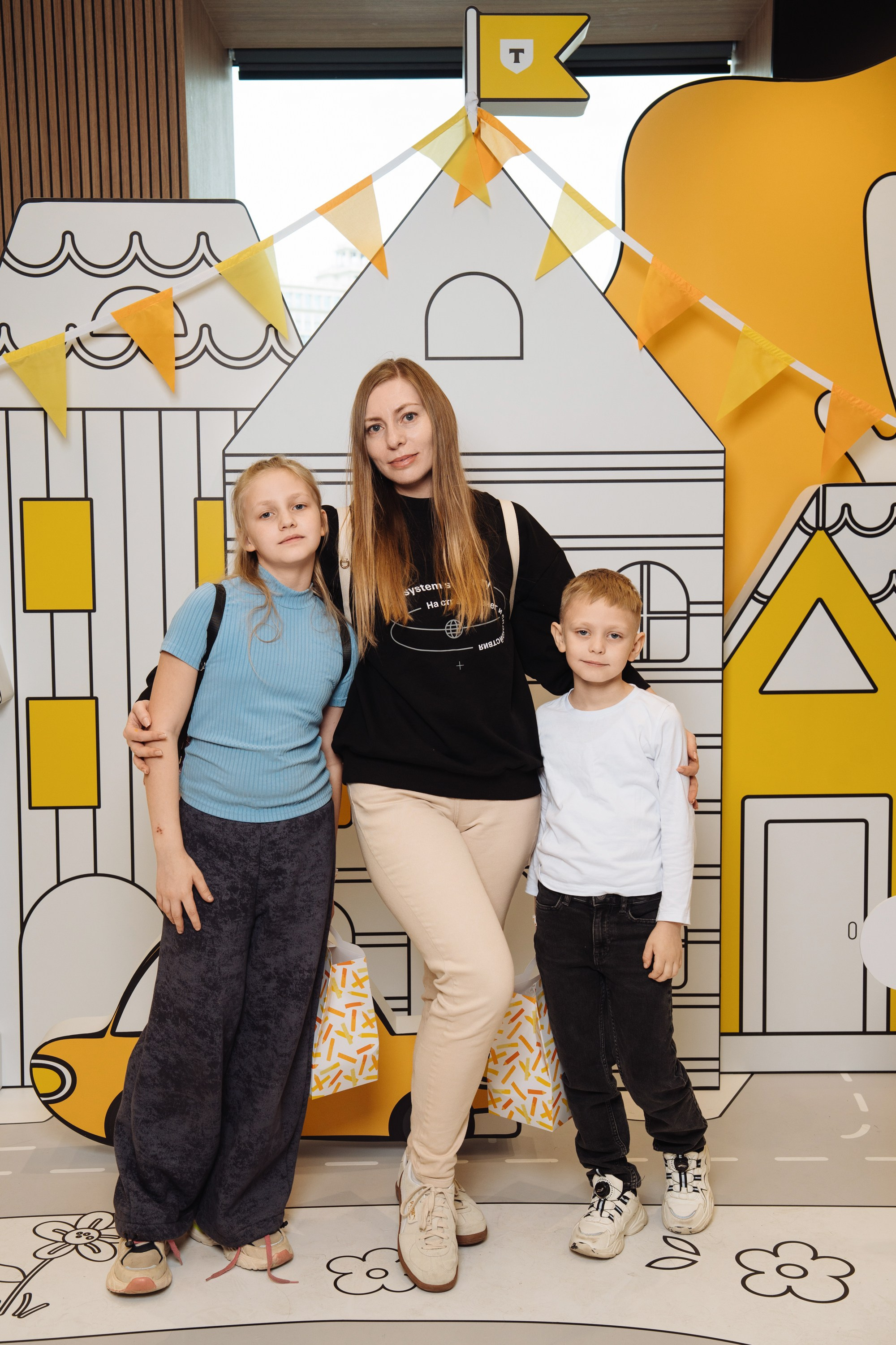 Kids Day 2026. Рекламный фотограф Москва — рекламная и бренд-съёмка | Polyakov