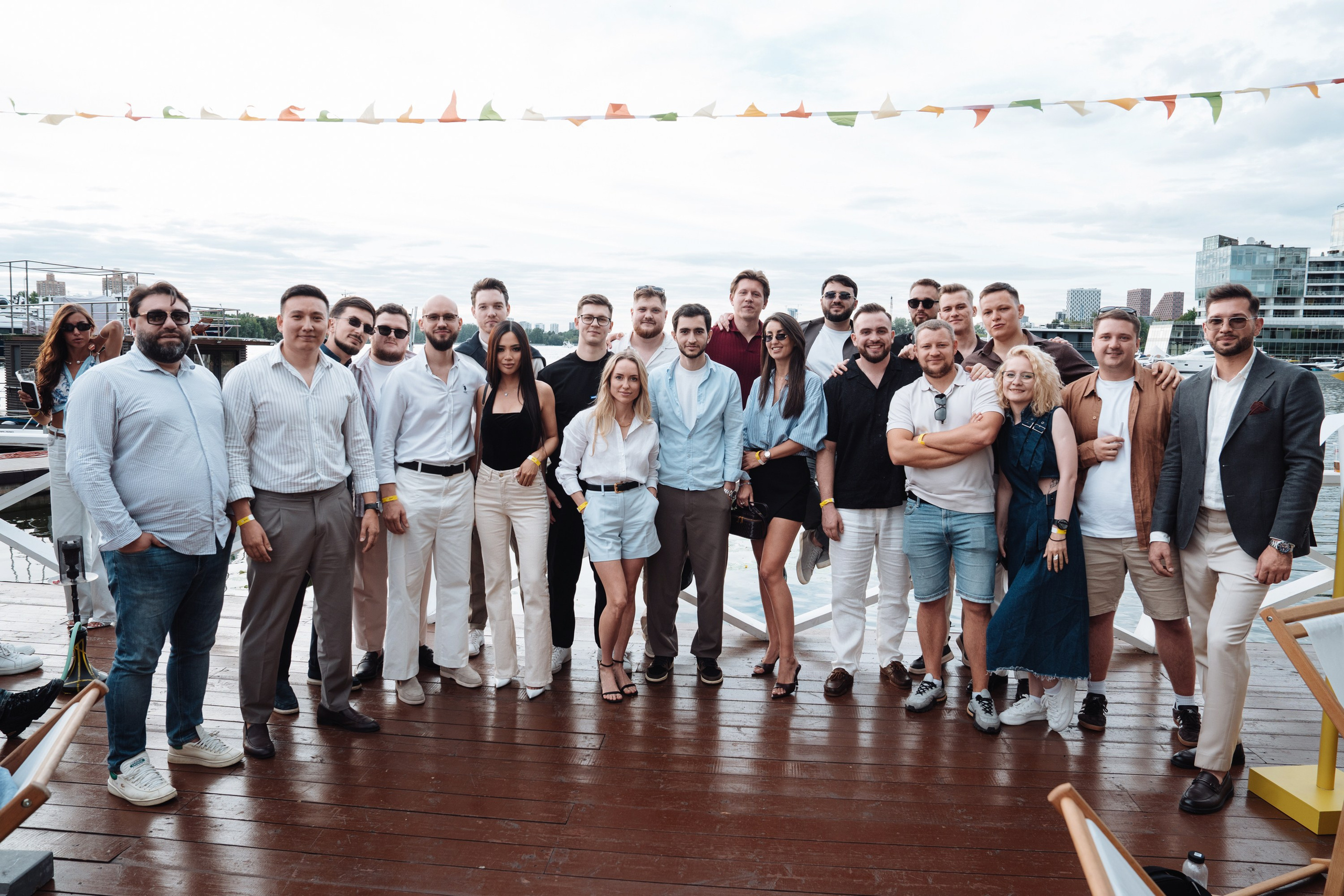 Summer corporate. Рекламный фотограф Москва — рекламная и бренд-съёмка | Polyakov