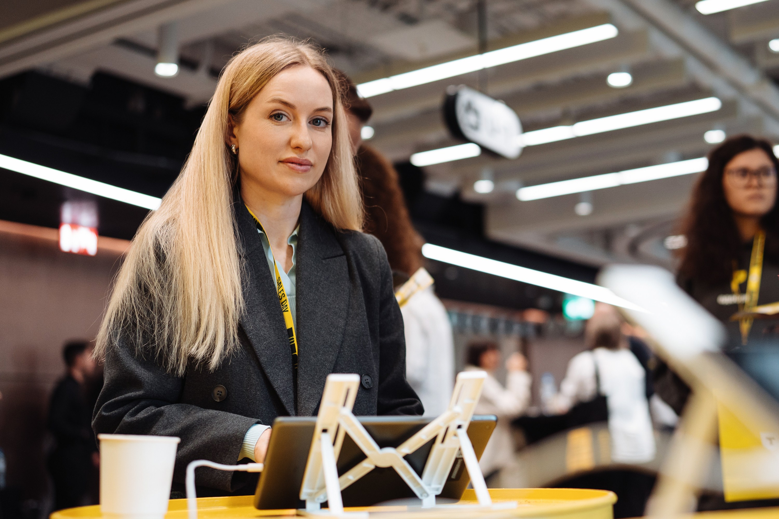 Sales day 2025. Рекламный фотограф Москва — рекламная и бренд-съёмка | Polyakov