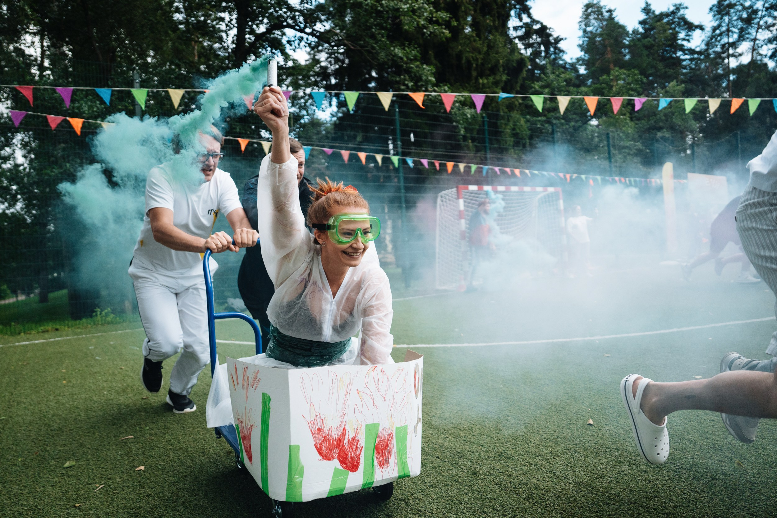 Summer corporate. Рекламный фотограф Москва — рекламная и бренд-съёмка | Polyakov