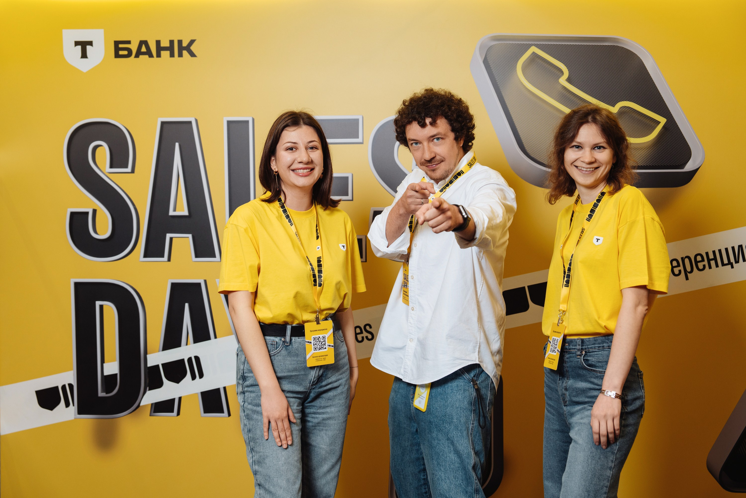 Sales day 2025. Рекламный фотограф Москва — рекламная и бренд-съёмка | Polyakov