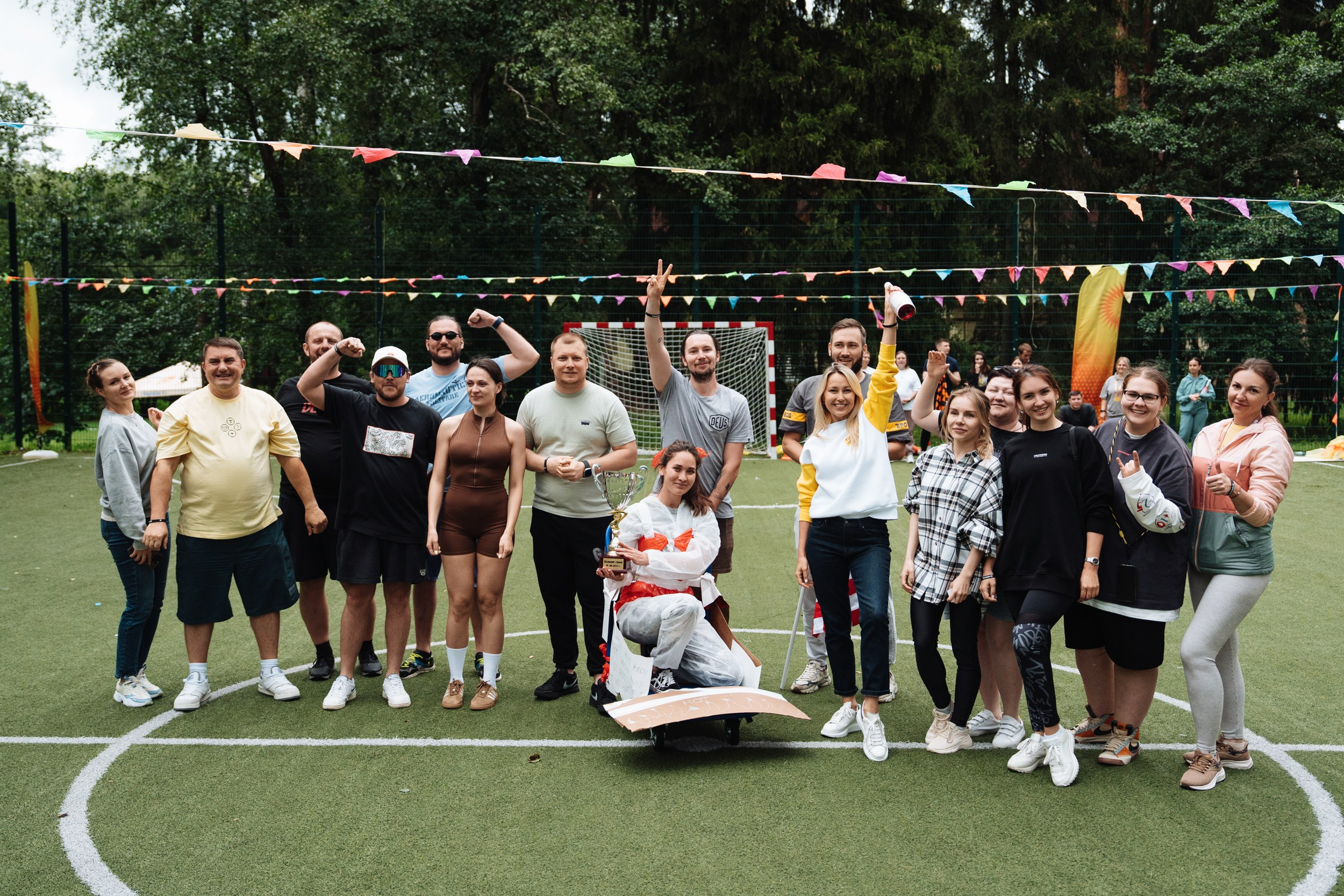 Summer corporate. Рекламный фотограф Москва — рекламная и бренд-съёмка | Polyakov
