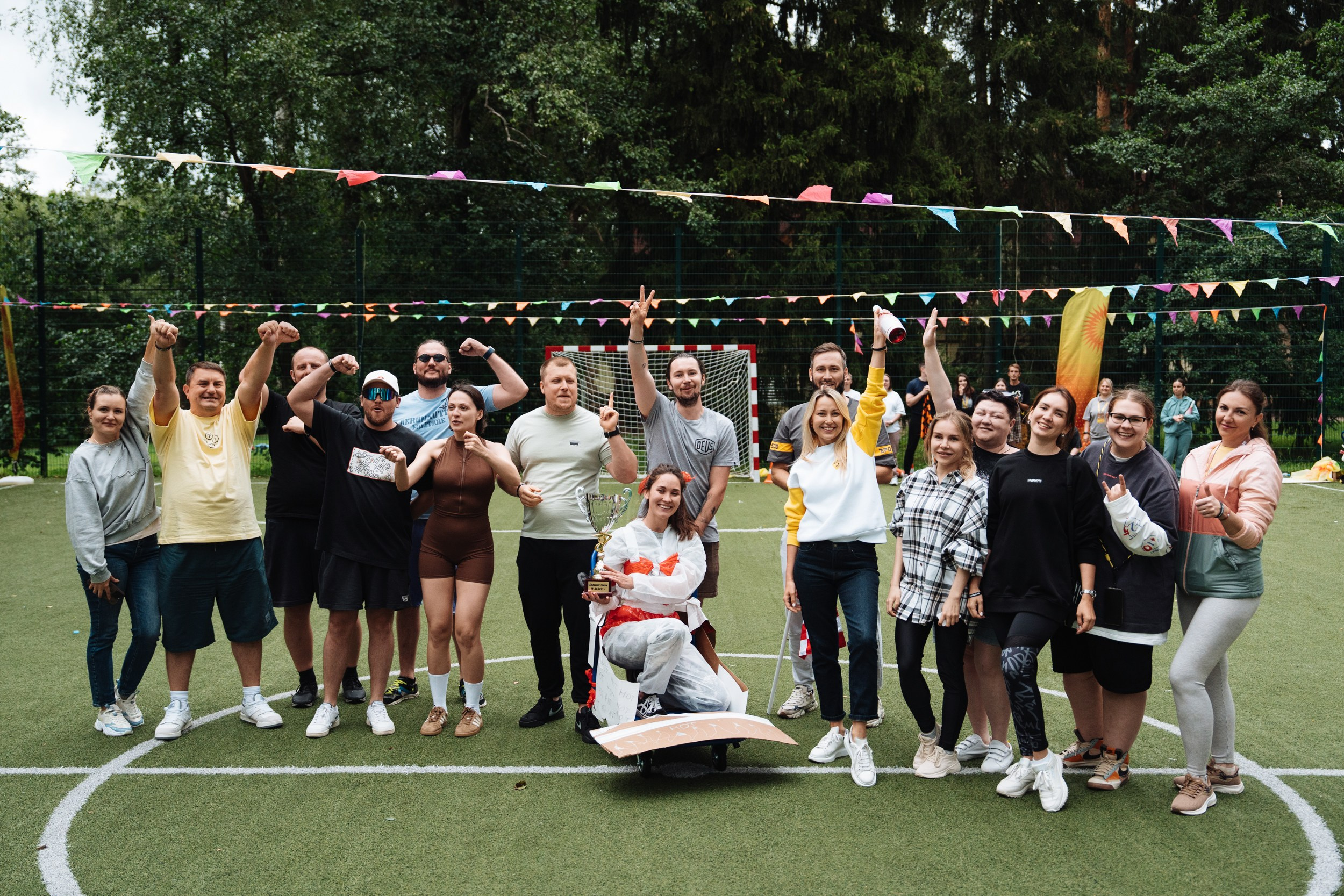 Summer corporate. Рекламный фотограф Москва — рекламная и бренд-съёмка | Polyakov
