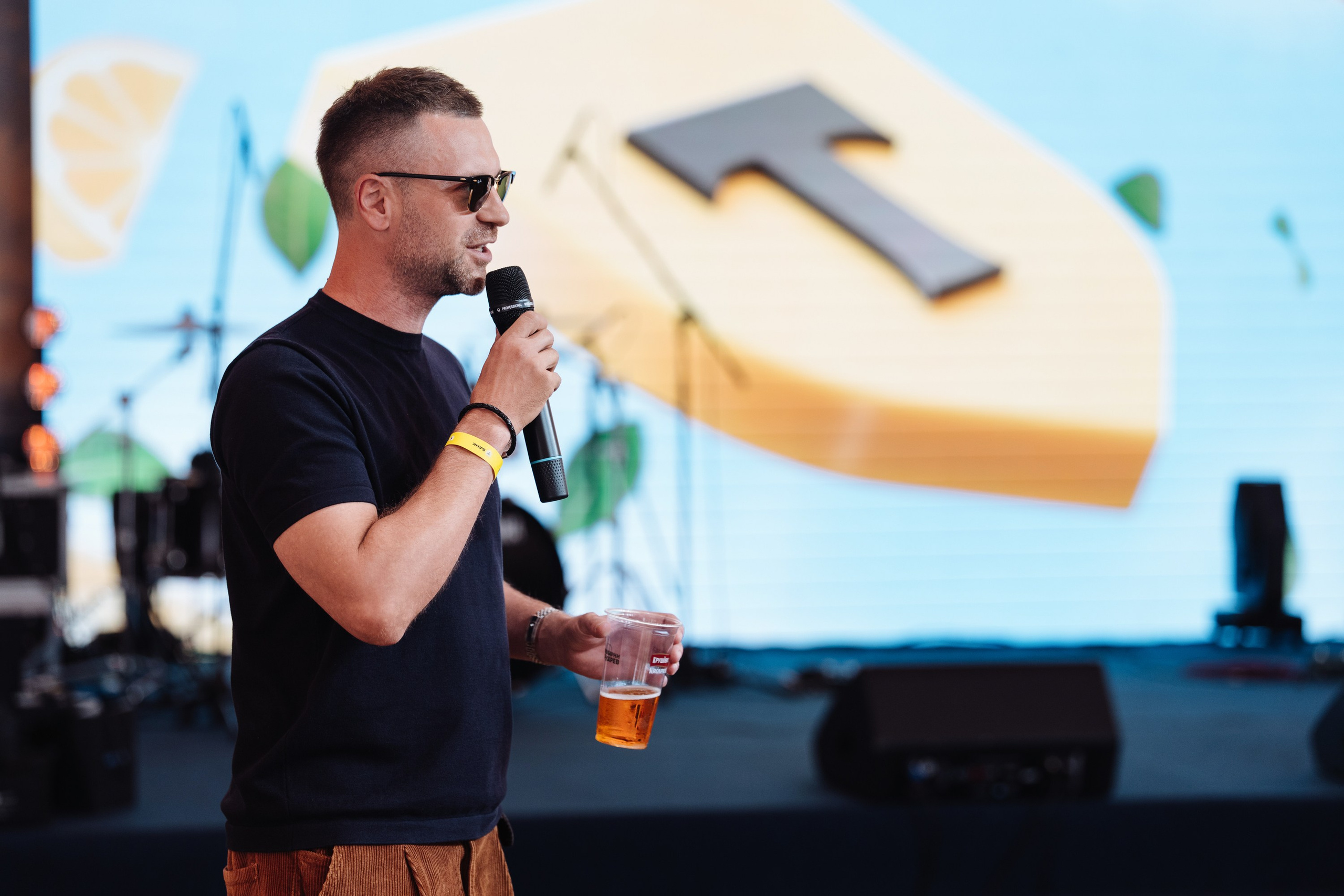 Summer corporate. Рекламный фотограф Москва — рекламная и бренд-съёмка | Polyakov