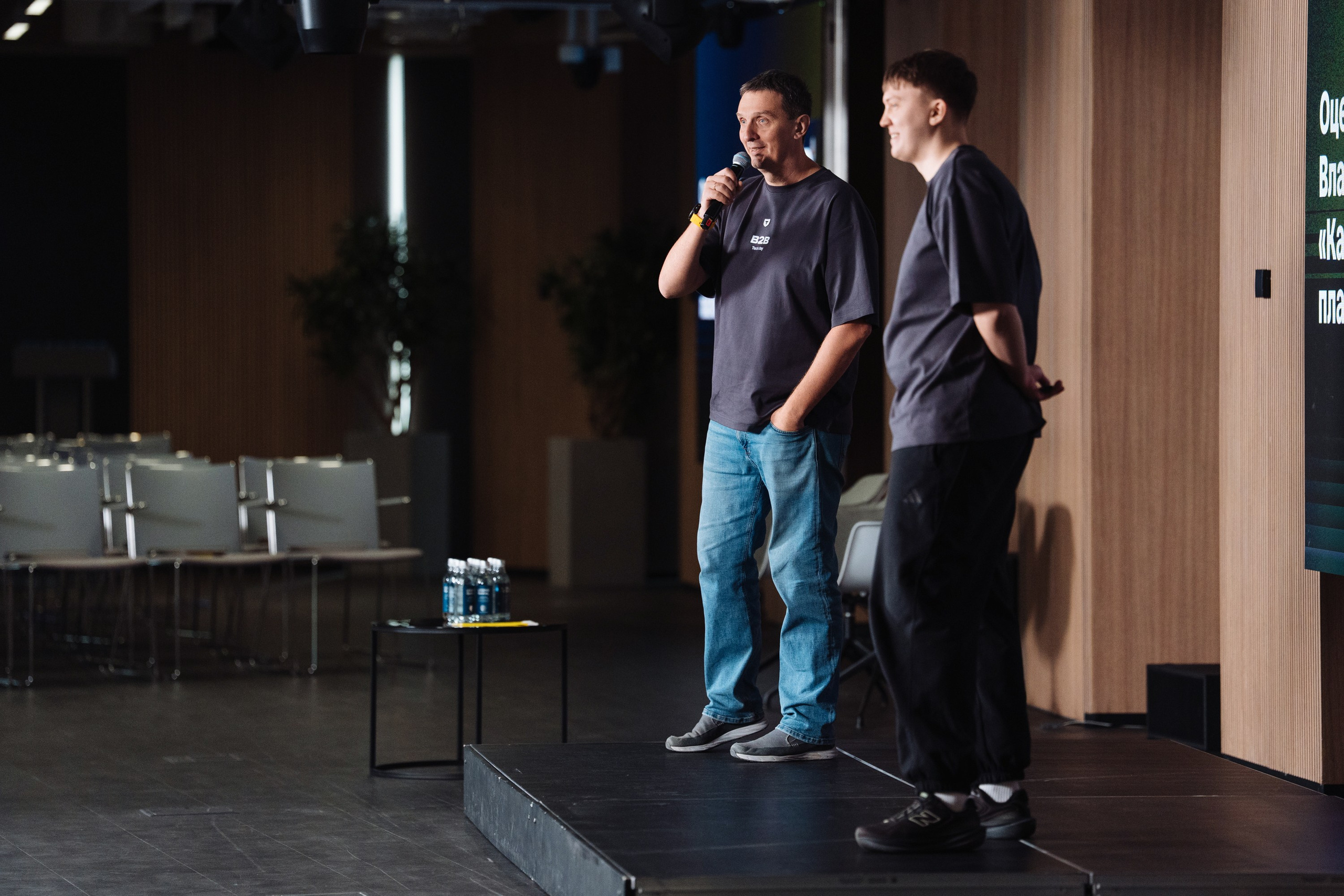 B2B Tech Day. Рекламный фотограф Москва — рекламная и бренд-съёмка | Polyakov