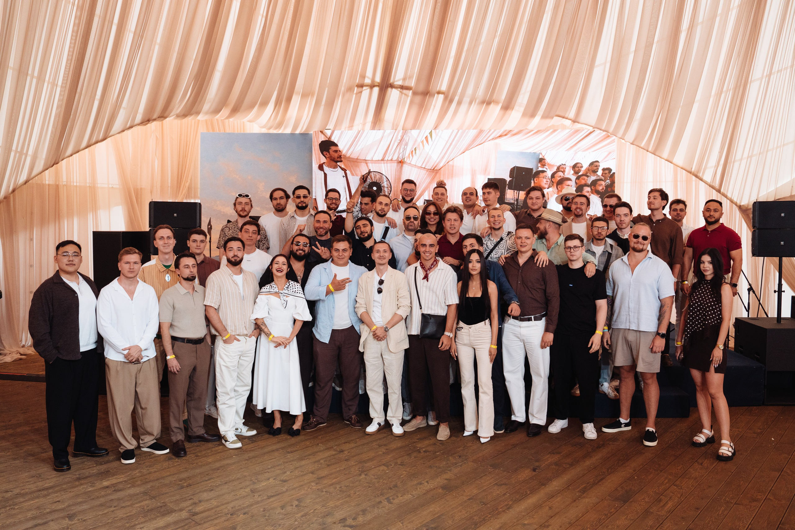 Summer corporate. Рекламный фотограф Москва — рекламная и бренд-съёмка | Polyakov